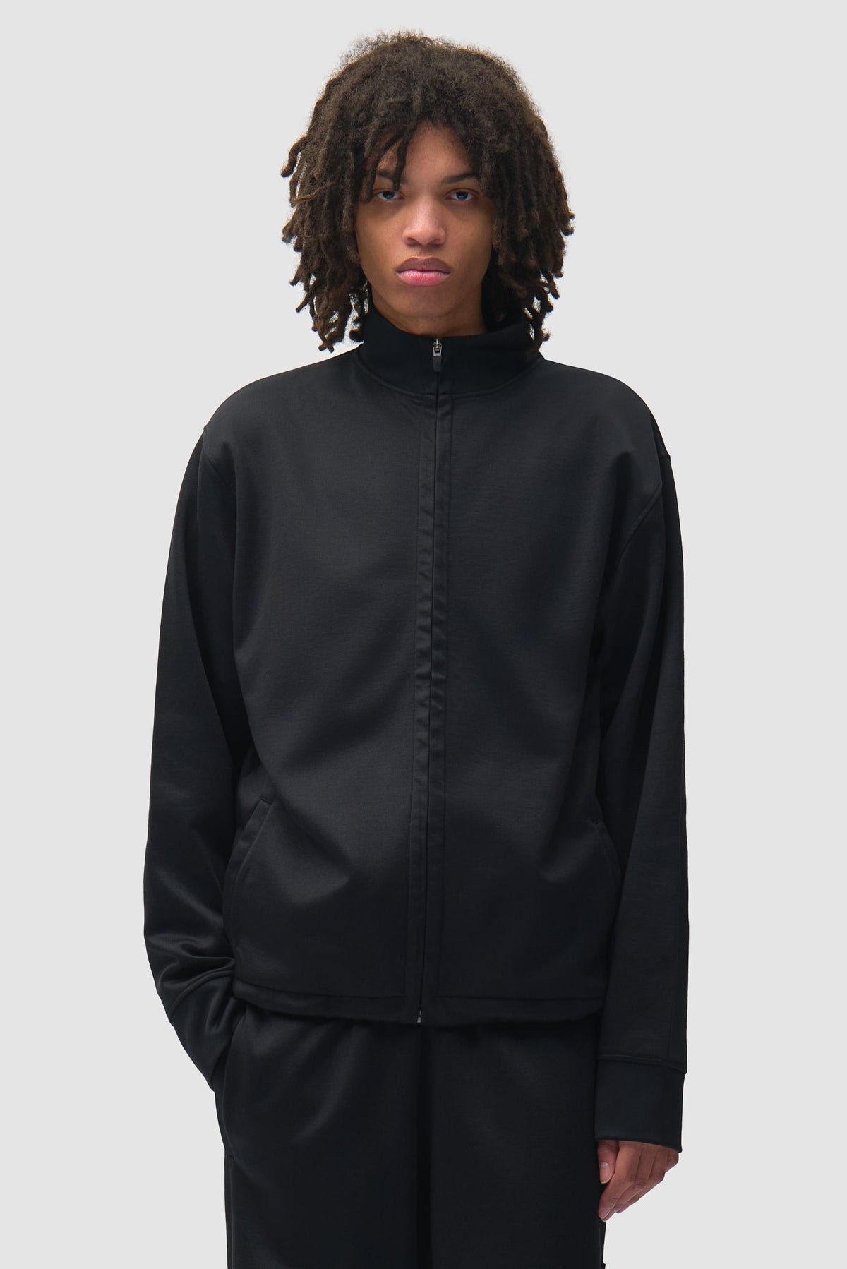 Arte Antwerp Polyform Track Jacket noire — lookbook face