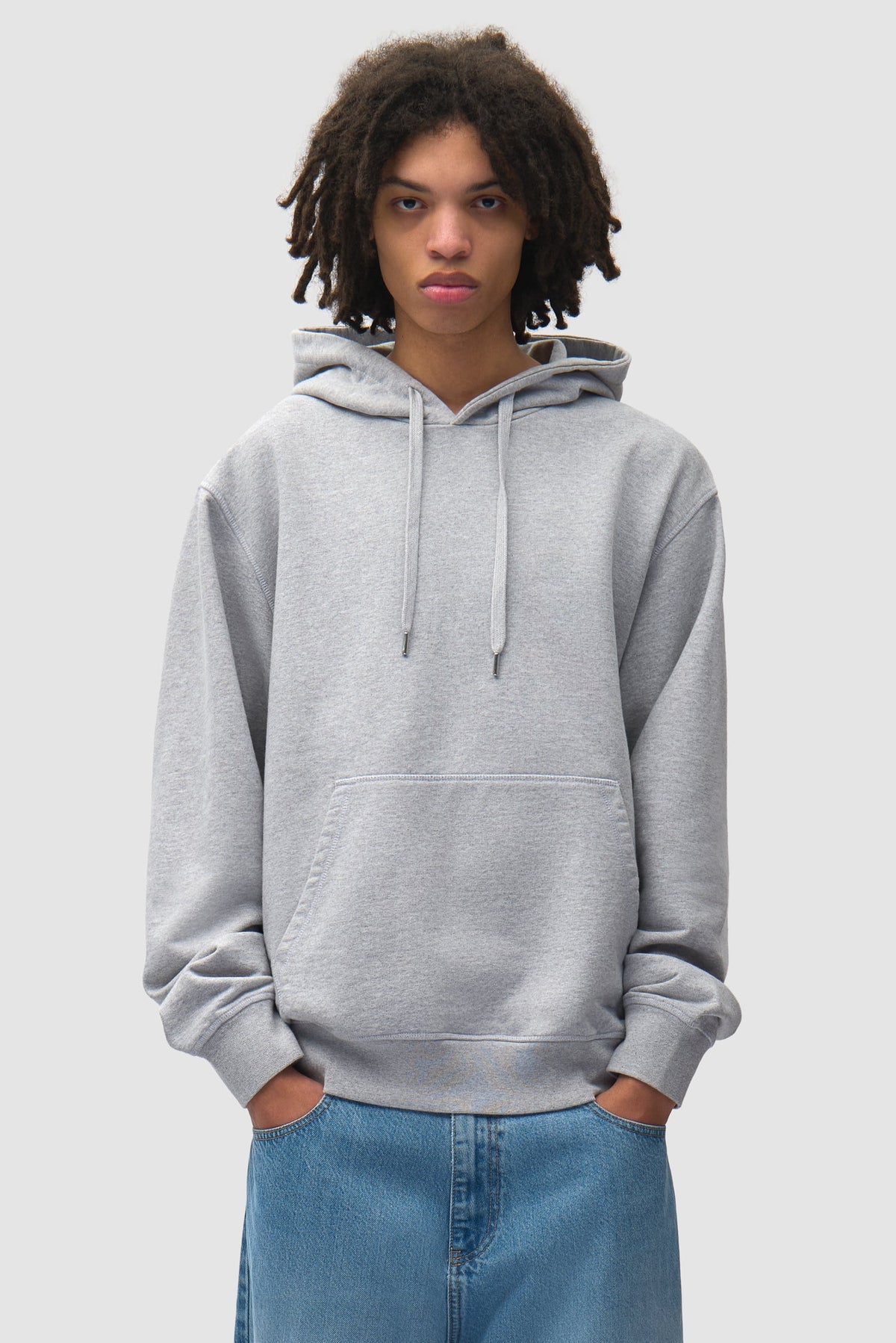 Arte Antwerp Pink Serial Hoodie gris — lookbook face