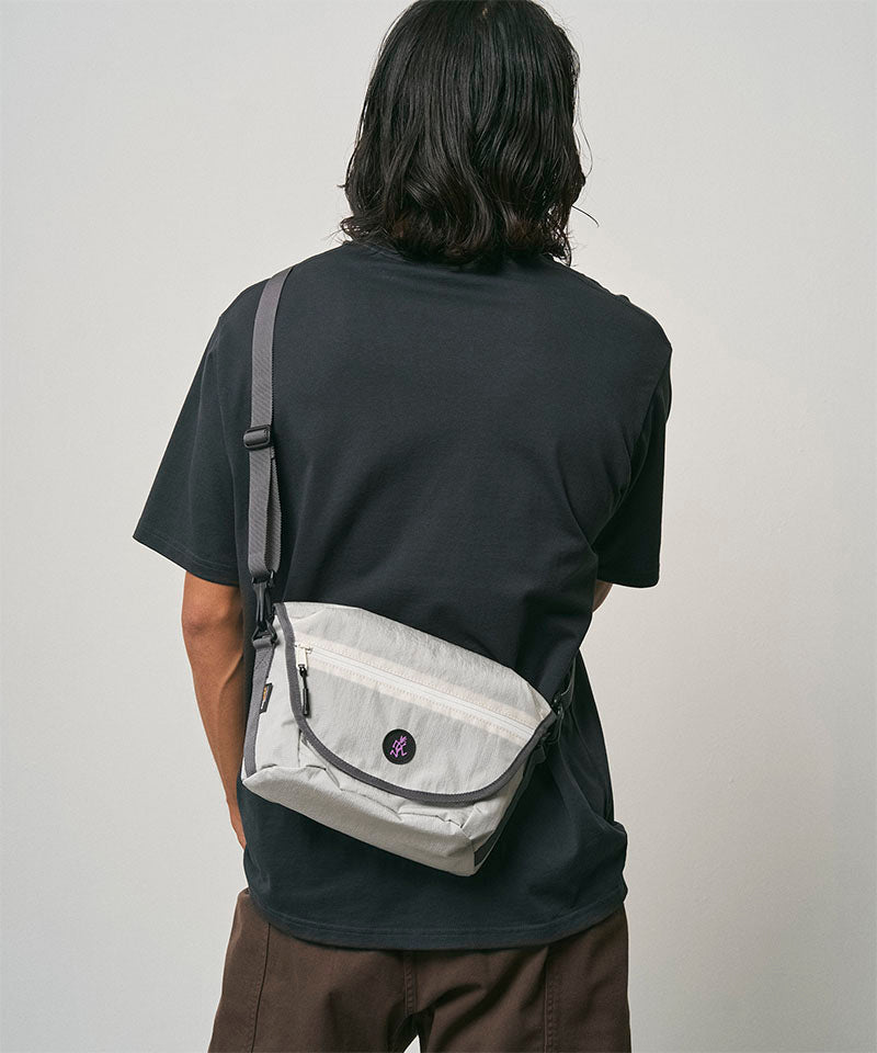 Gramicci Multi Side Bag Gris clair — détail