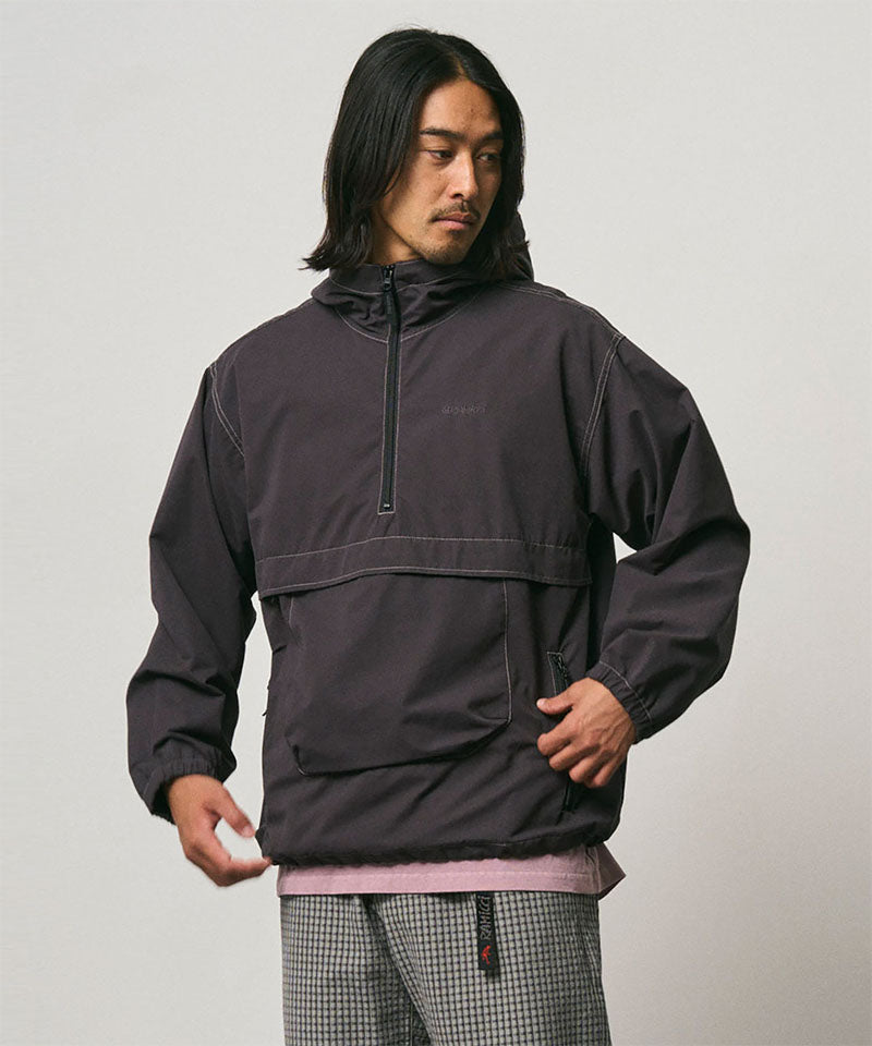 Gramicci WR Anorak Noir — détail