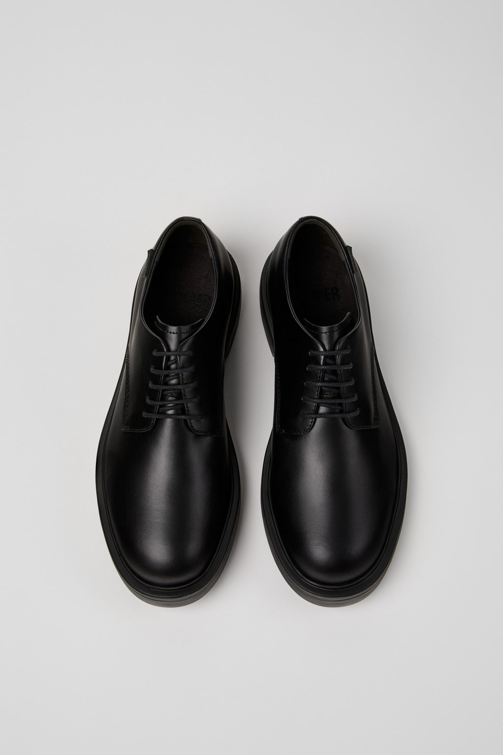 Camper Dean Noir — face