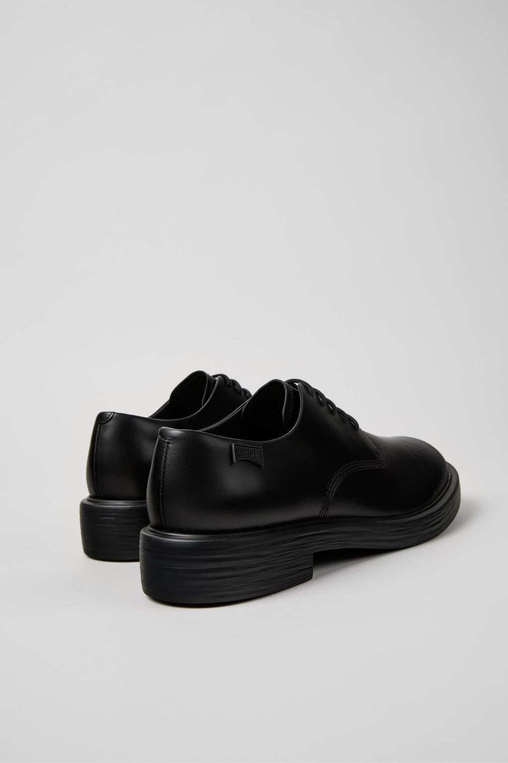 Camper Dean Noir — dessus
