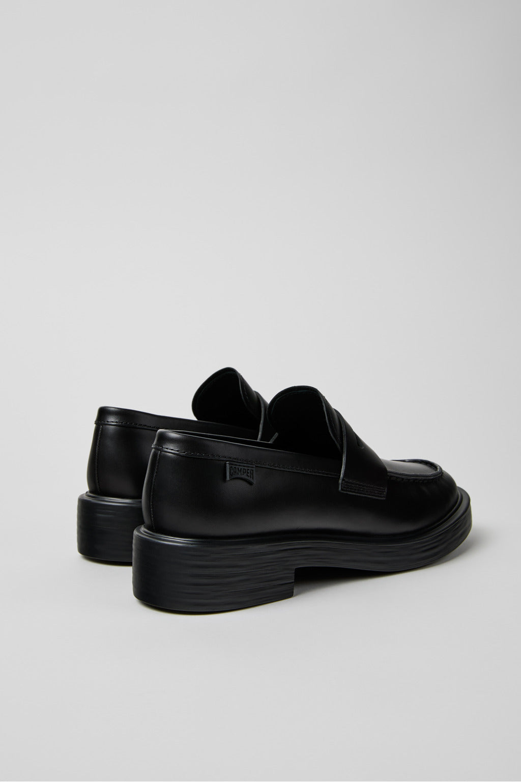 Camper Dean Noir — dessus