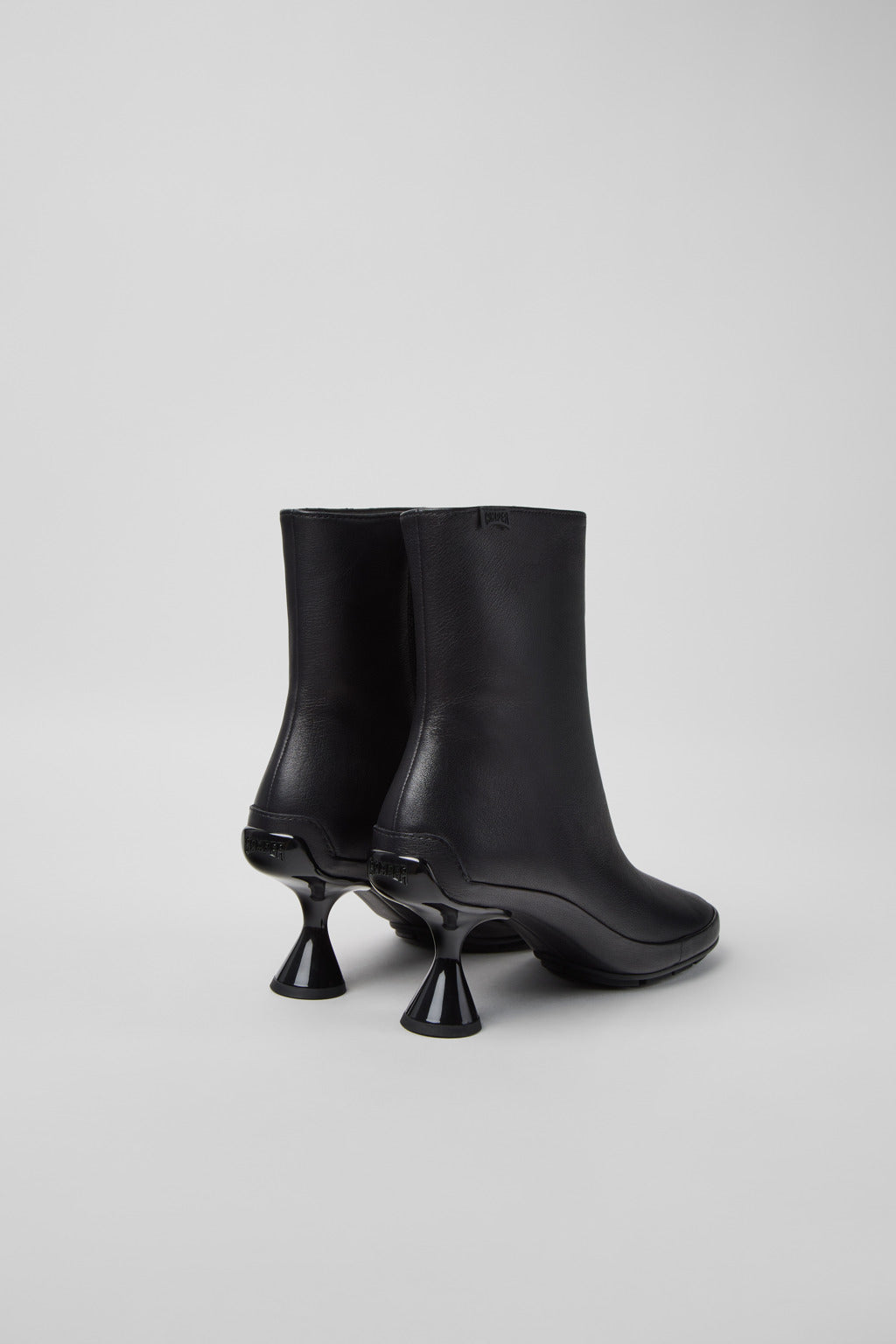 Camper Right Left Noir — dessus