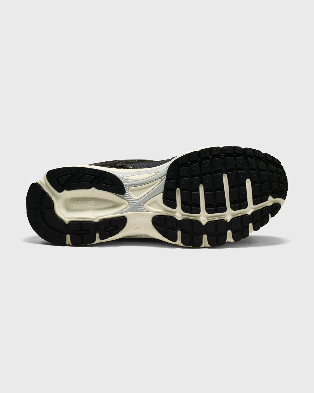 Mercer The Re-Run Cracked army green — détail semelle