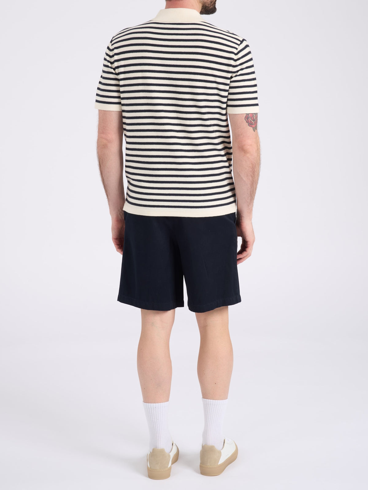 A.P.C. - Bermuda Plissé - Dark Navy, portée, vue de dos