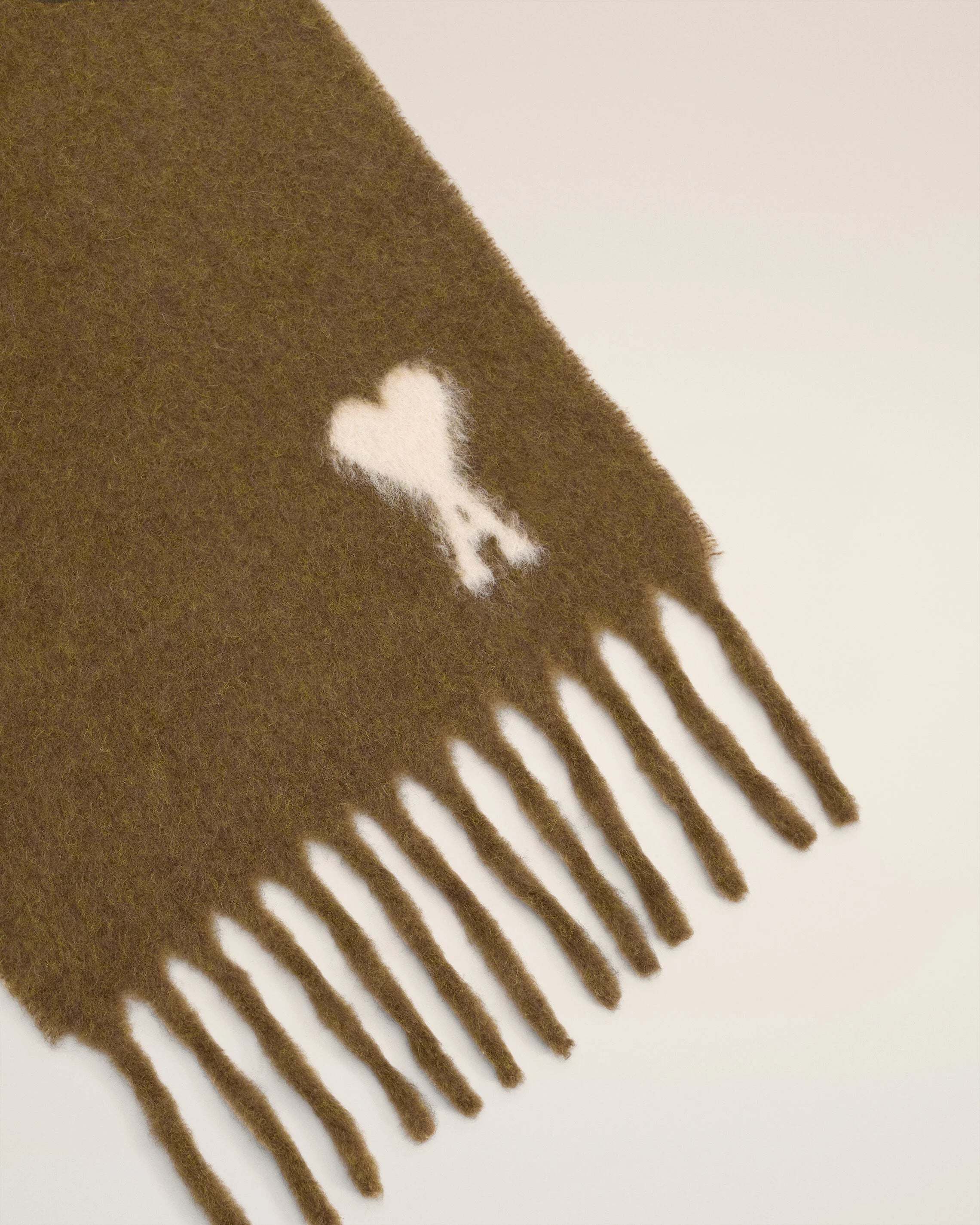 Ami Paris - Echarpe Marron noisette Ami de Coeur en Alpaga - Accessoires - USF673.AW0004