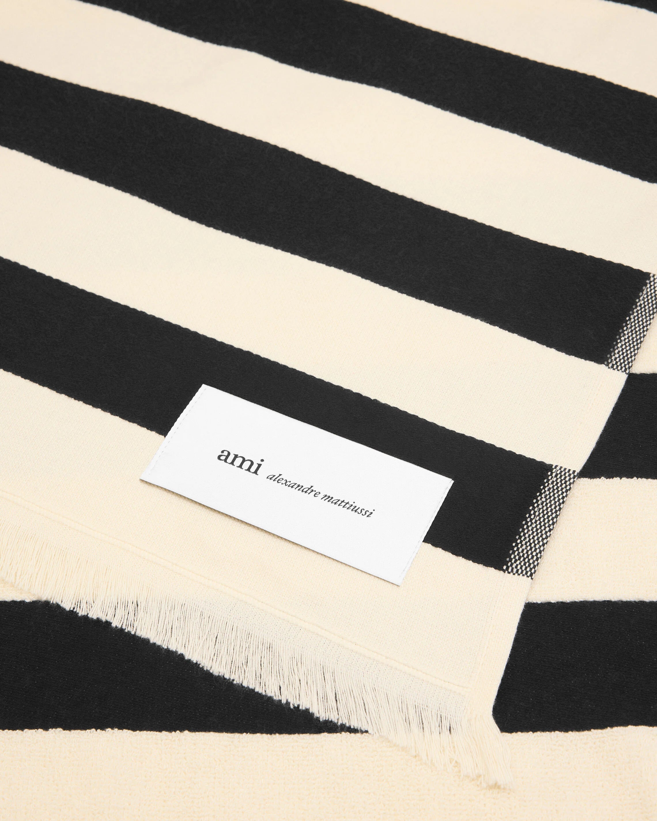 Ami Paris - Serviette de plage en coton à rayures - Noir/blanc crème-Accessoires-UTW004.AW0034