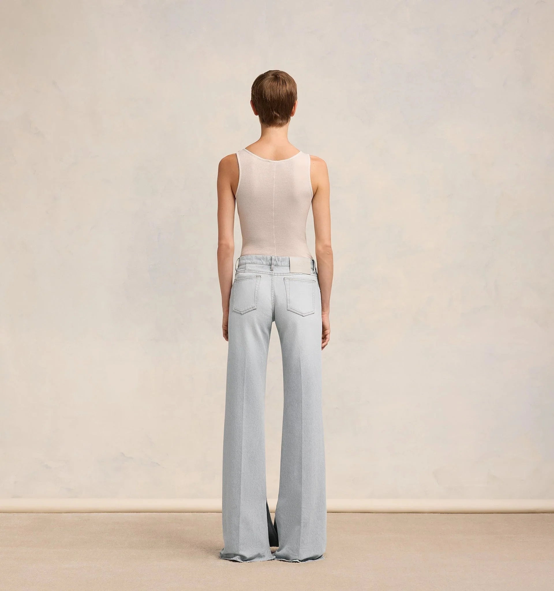 Ami Paris - Jean Flare Fit Avec Fentes - Gris Délavé-Jupes et Pantalons-FTR425.DE0028