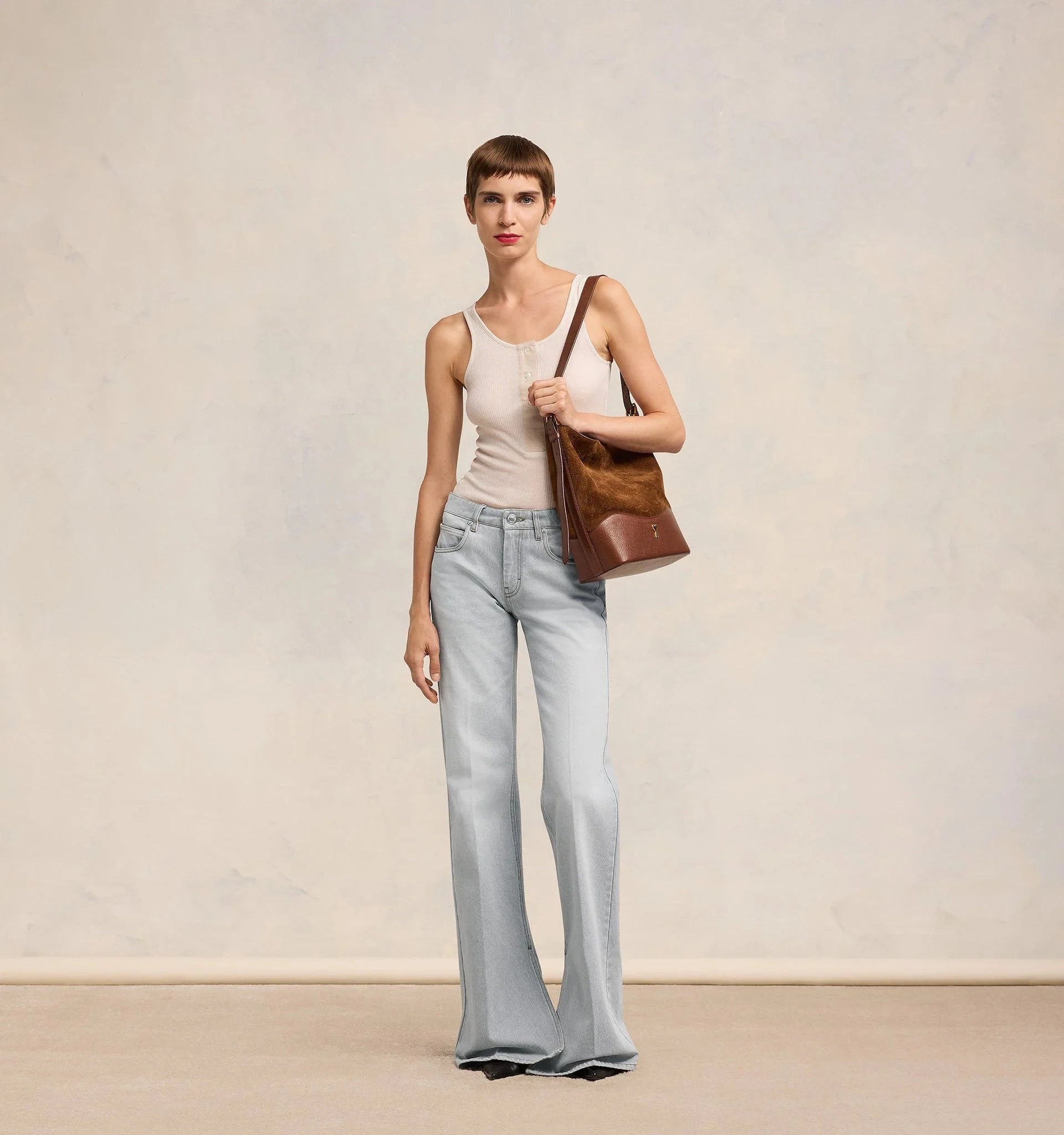 Ami Paris - Jean Flare Fit Avec Fentes - Gris Délavé-Jupes et Pantalons-FTR425.DE0028