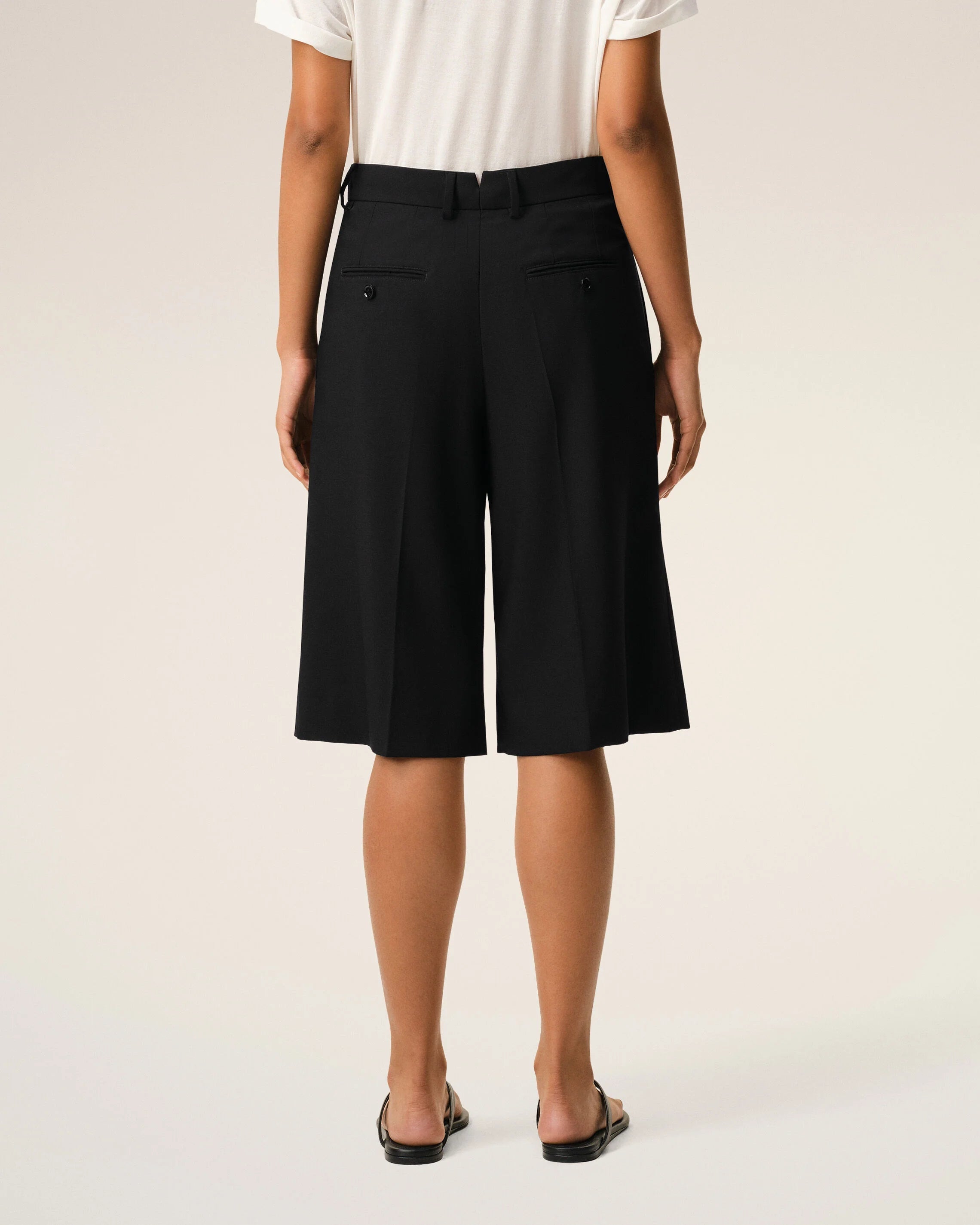Ami Paris - Bermuda large 2 plis taille basse en gabardine de laine - Noir-Pantalons et Shorts-HSO827.WV0194