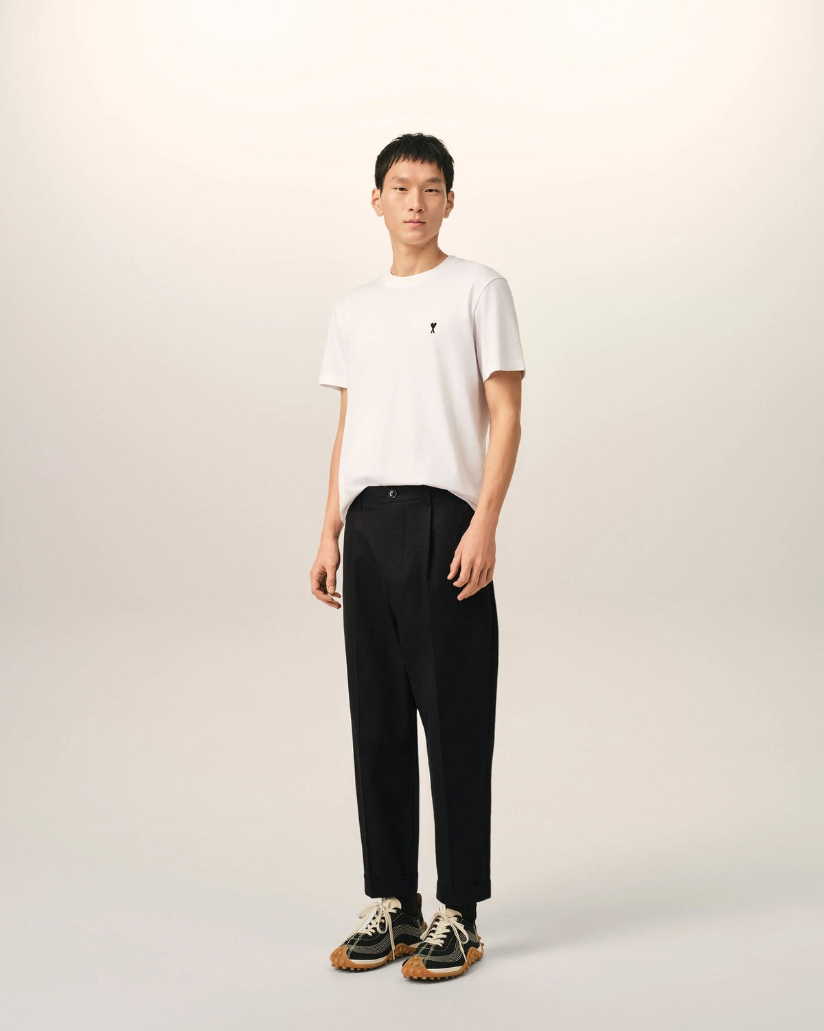 Ami Paris - Pantalon carotte ample en gabardine de coton - Noir-Pantalons et Shorts-HTR121.CO0132