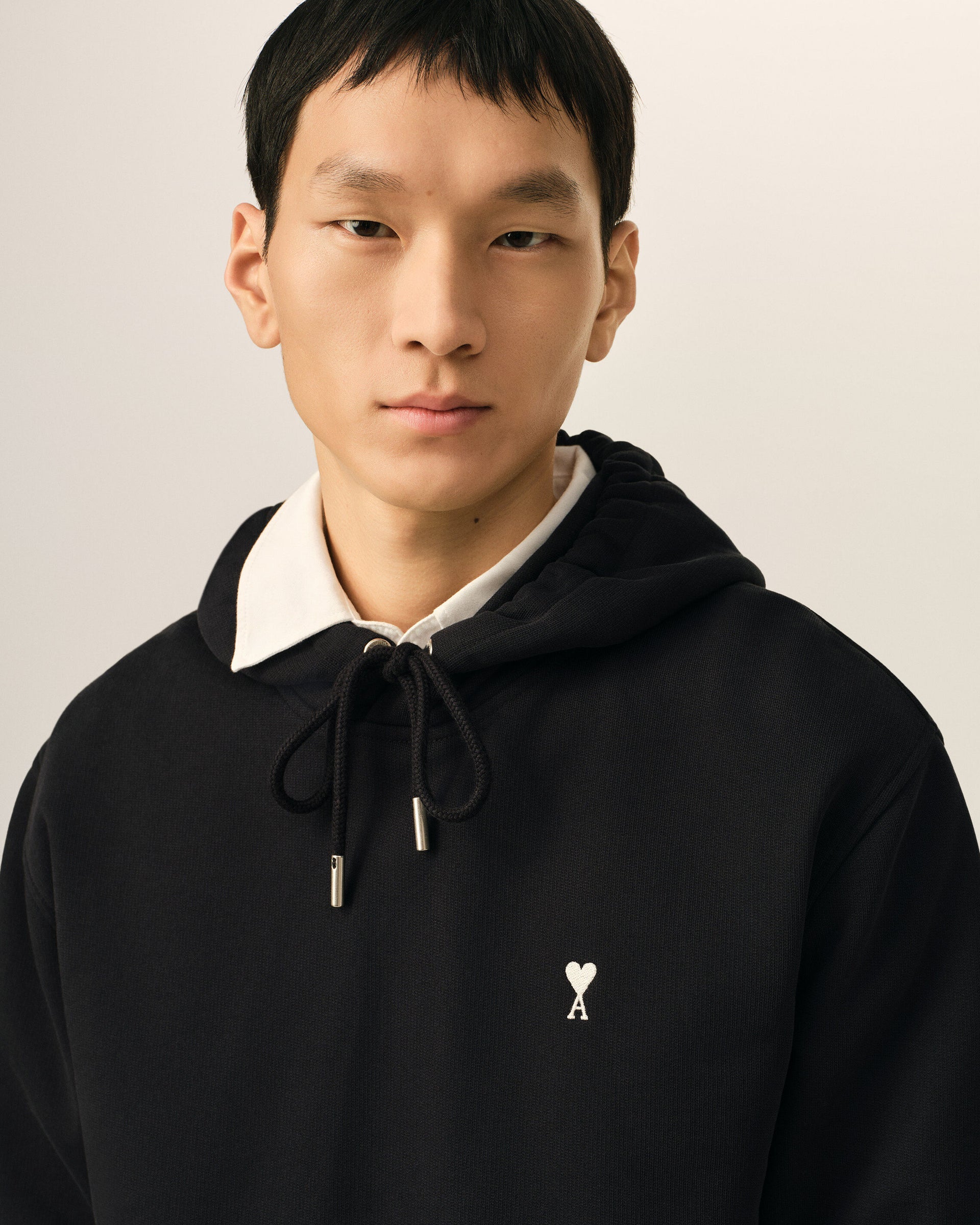 Ami Paris - Hoodie noir Ami de Coeur blanc en coton-Pulls et Sweats-HSW764.730