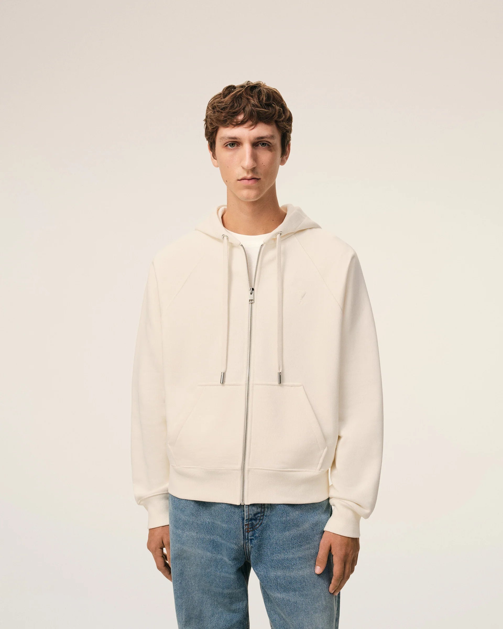 Ami Paris - Hoodie zippé avec logo Ami de Coeur embossé - Blanc crème - Pulls et Sweats - USW759.747