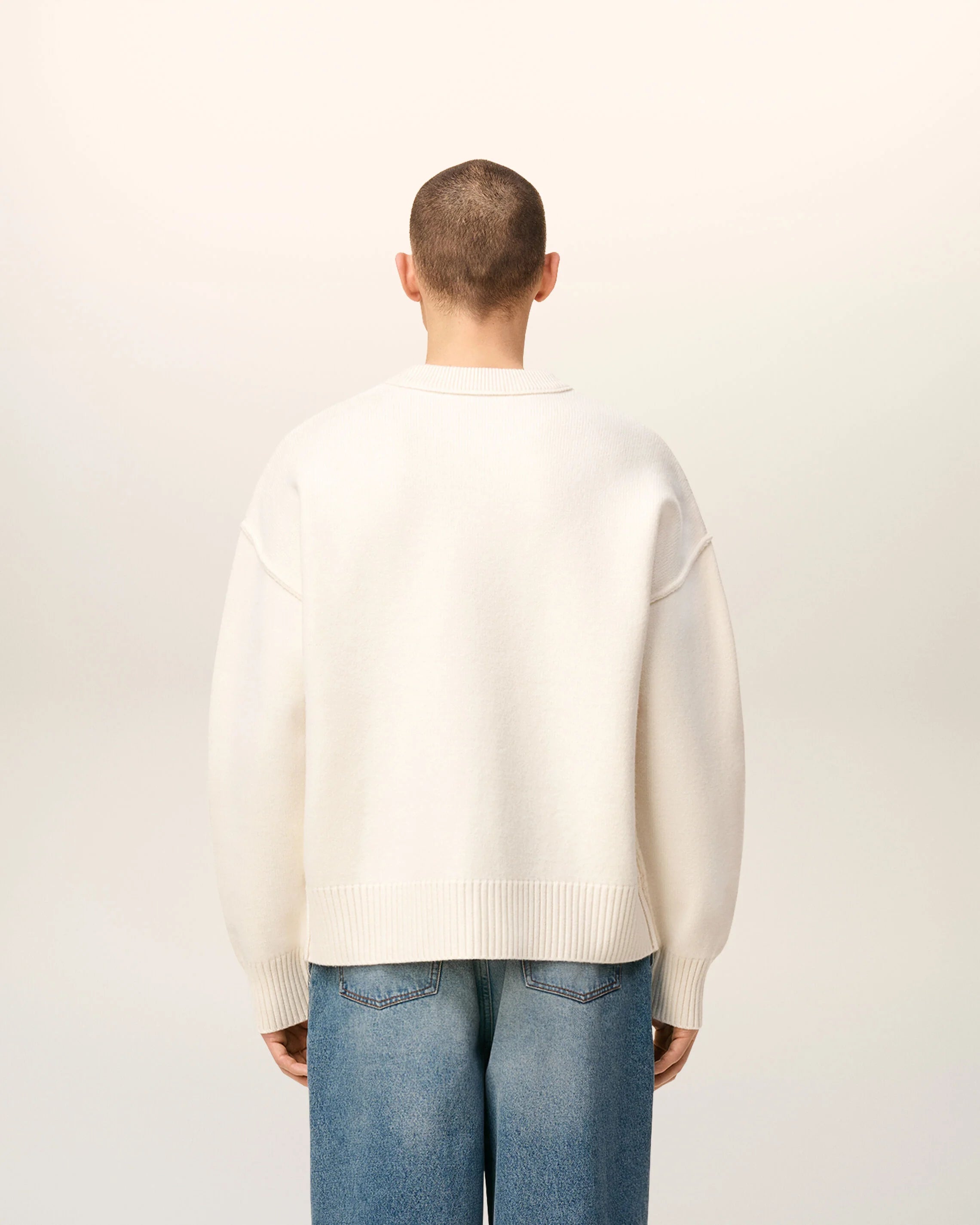 Ami Paris - Pull écru en laine col rond Ami de coeur - Ecru/noir - Pulls et Sweats - UKS838.018