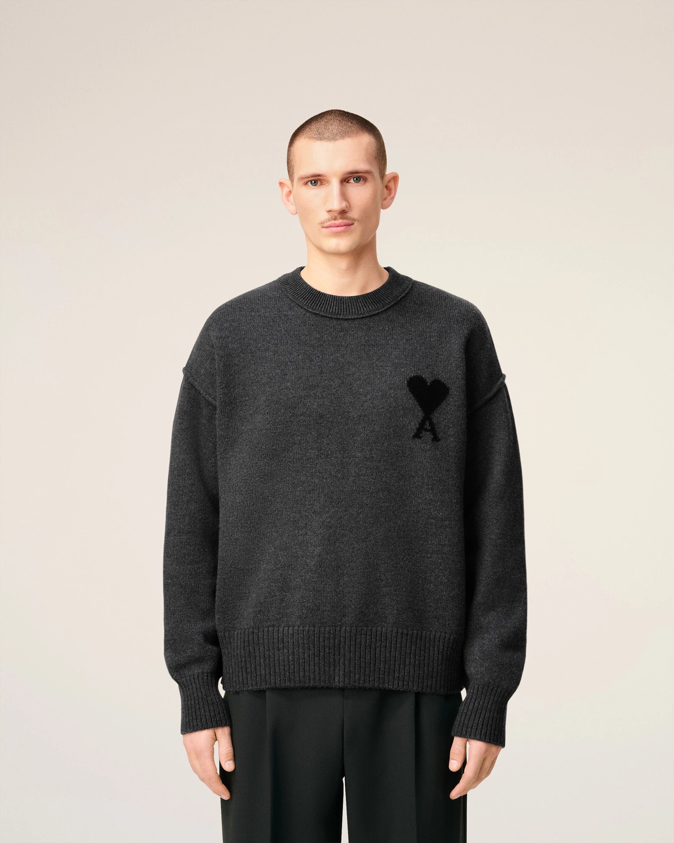 Ami Paris - Pull gris en laine col rond Ami de coeur - Anthracite/noir - Pulls et Sweats - UKS838.018