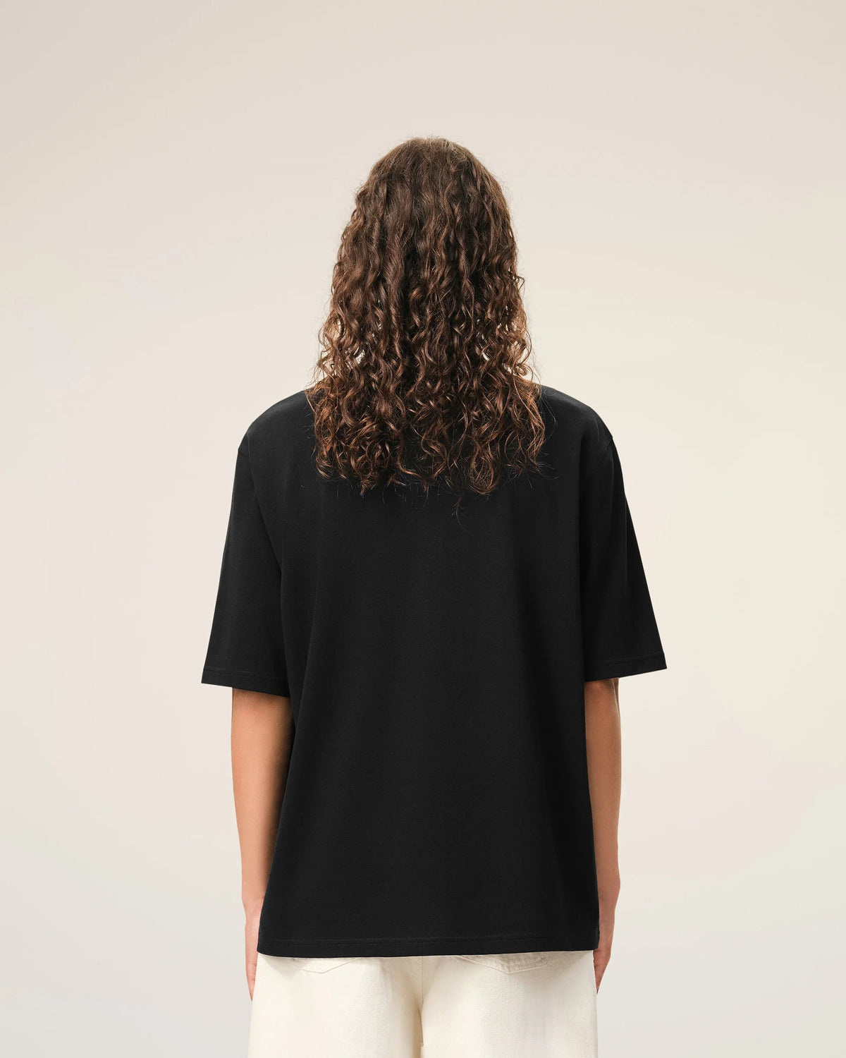 Ami Paris - T-shirt épais boxy avec Ami de coeur embossé - Noir-T-shirts-UTS341.726