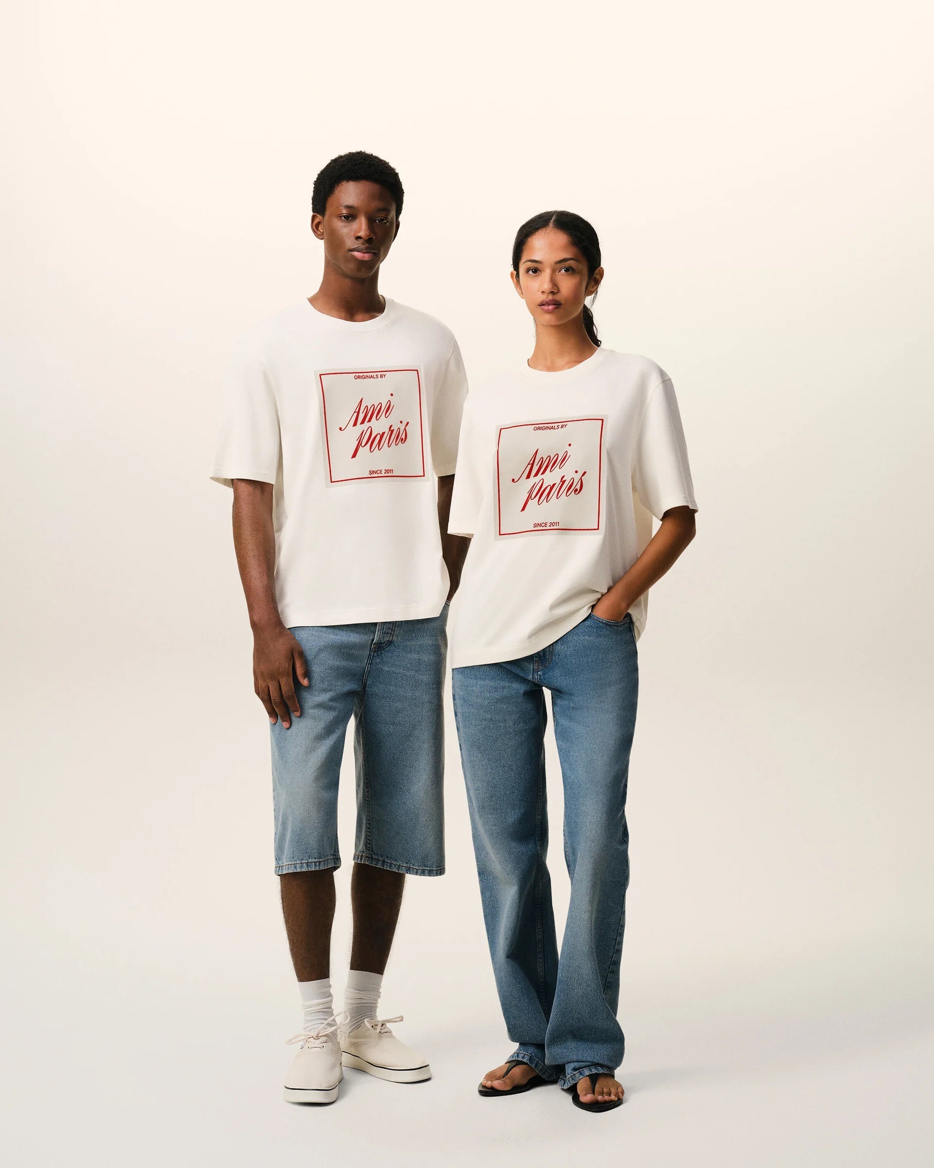 Ami Paris - T-shirt Imprimé Ami Paris héritage - Blanc Crème - T-shirts - UTS385.726