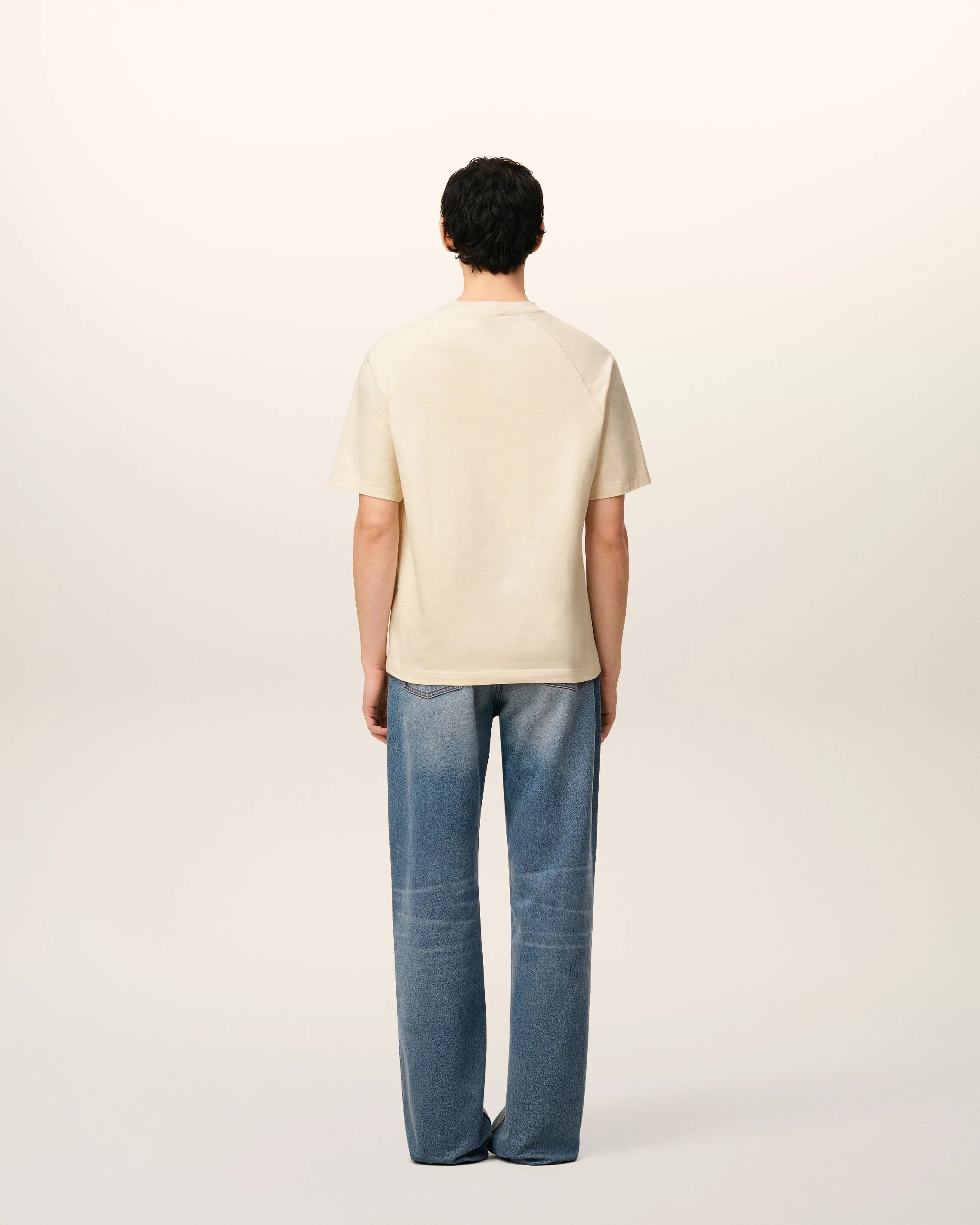 Ami Paris - T-shirt ivoire avec broderie Ami - T-shirts - UTS334.JE0172