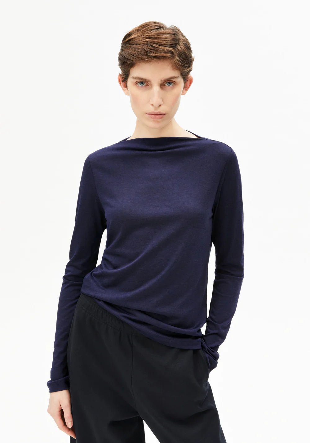 Armedangels - Boat Neck Longsleeve - Tinted Navy - Tops - 30008250