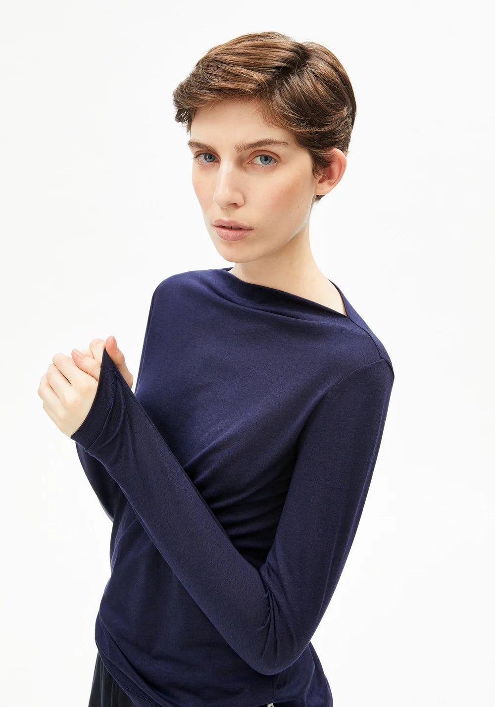 Armedangels - Boat Neck Longsleeve - Tinted Navy - Tops - 30008250