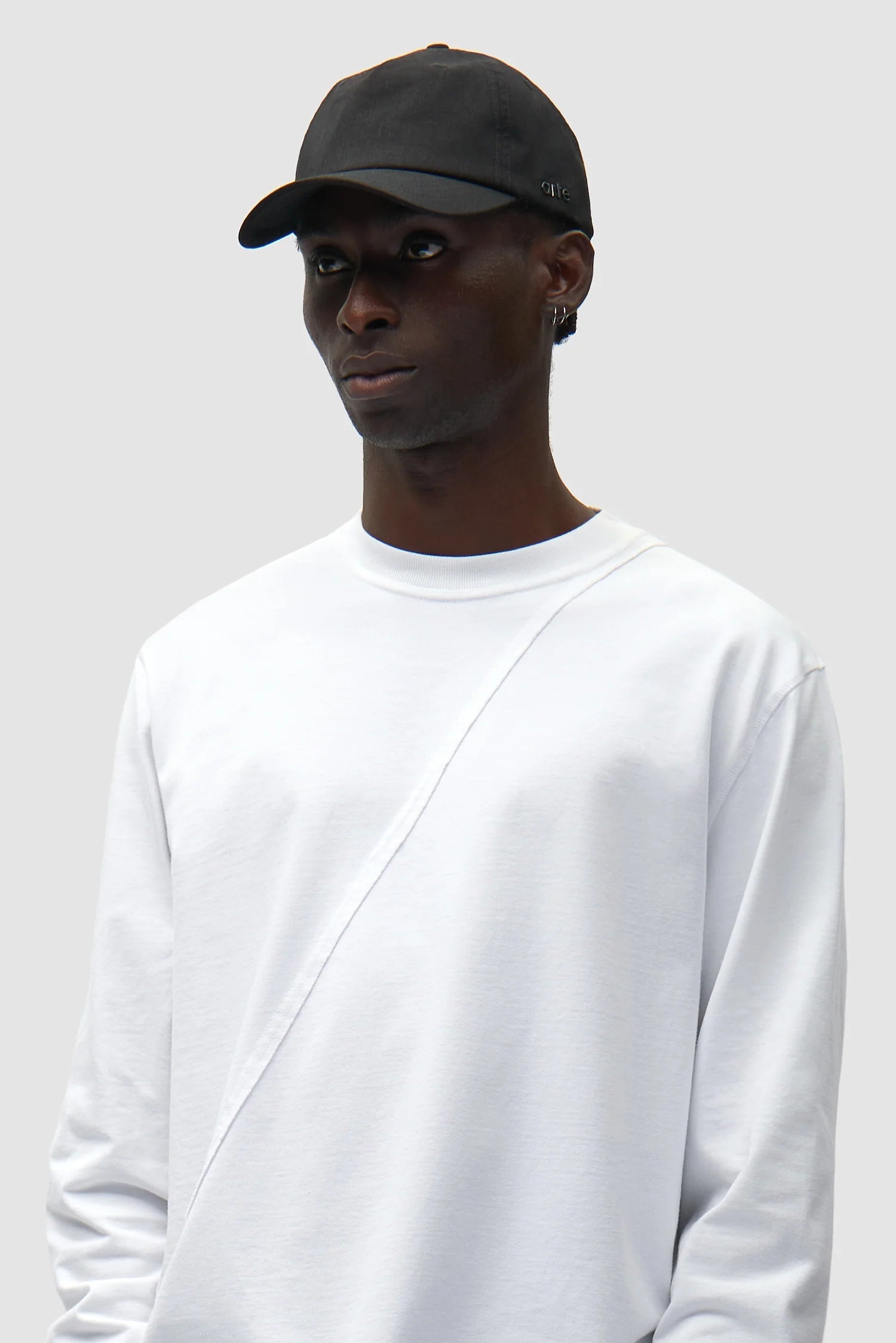 Arte Antwerp – Linen Cap Black - Accessoires - SS26-216AC