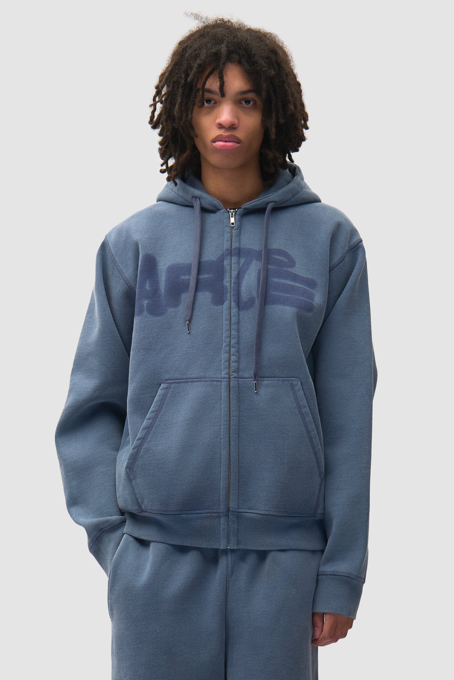 Arte Antwerp AW26 Stencil Sunfade Zip Hoodie navy — lookbook
