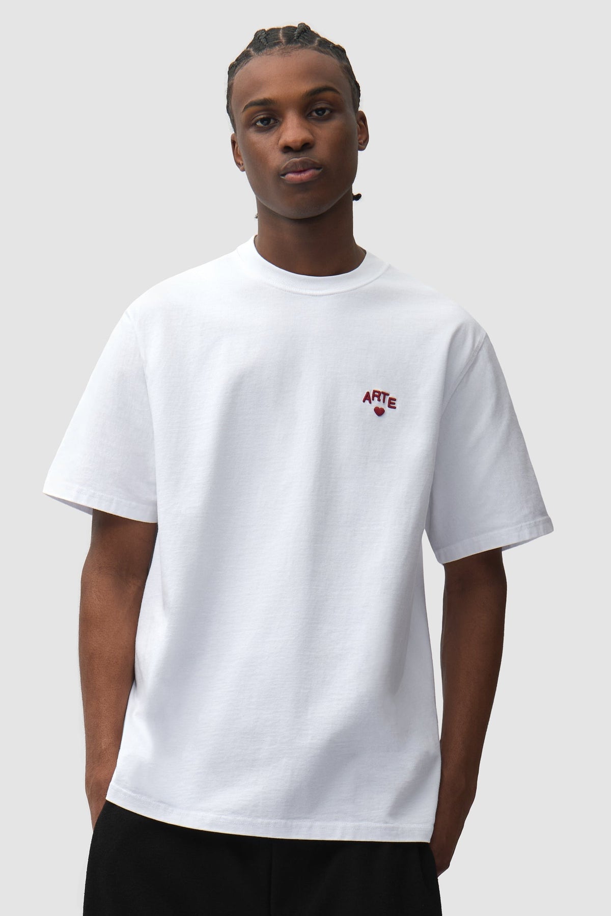 Arte Antwerp T-shirt Cor blanc – porté de face, plan buste