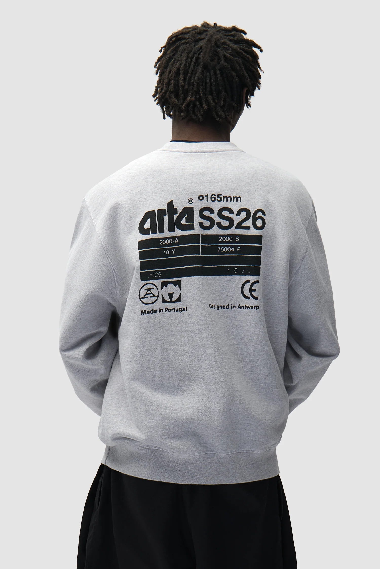 Arte Antwerp – Back SS26 Crewneck Grey - Pulls et Sweats - SS26-155C