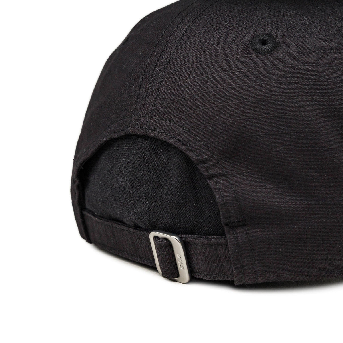 Arte Antwerp Cap Ripstop Big A schwarz – Detail der Verstellschnalle hinten