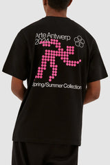 Arte Antwerp - Teo Back Runner T-shirt - Noir-T-shirt-SS24-022T