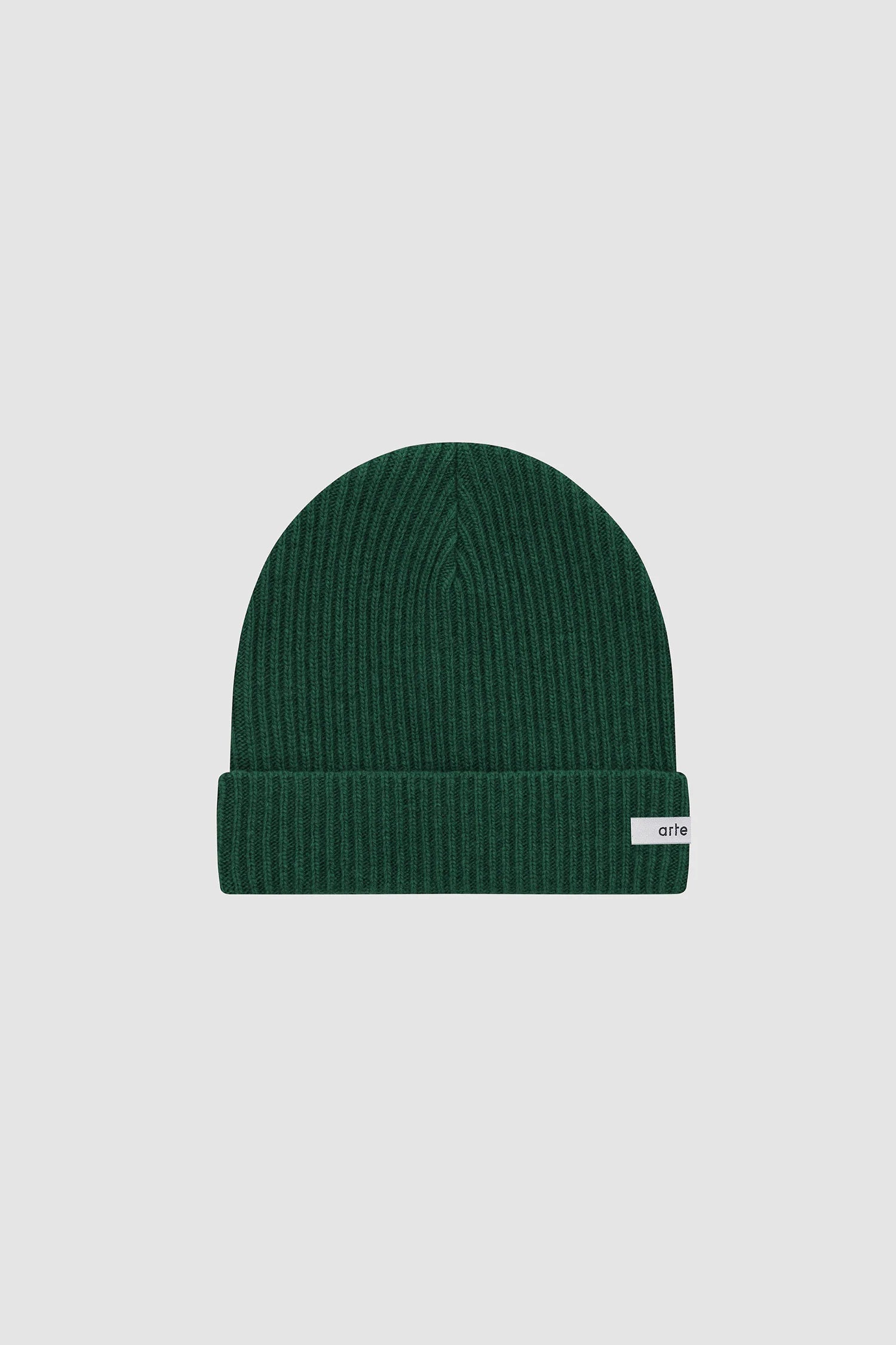 Arte Antwerp - Logo Label Beanie - Green - SS25 - 203AC - T-shirts - SS25 - 203AC