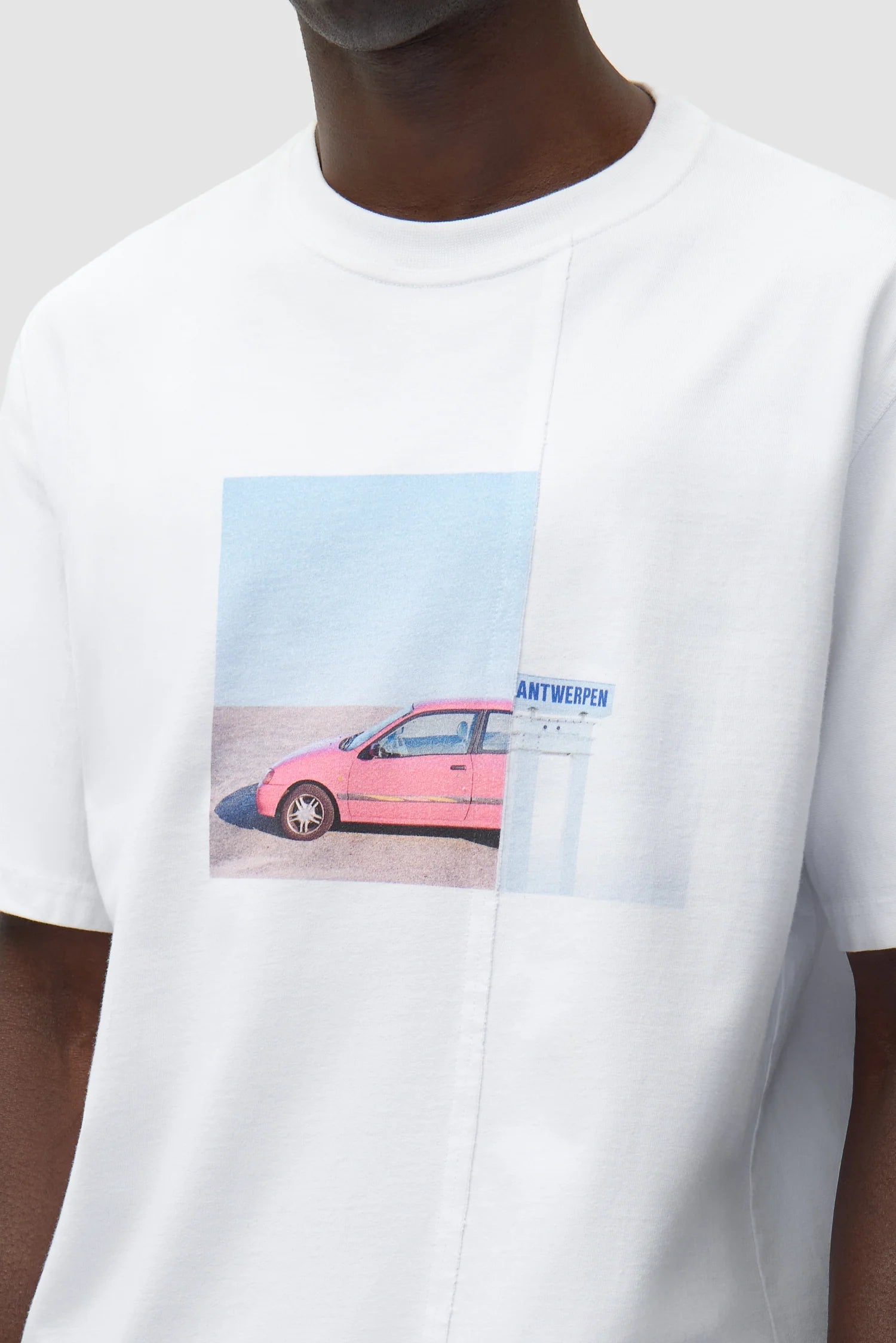 Arte Antwerp – Photo T-shirt White - T-shirts - SS26-238T.1