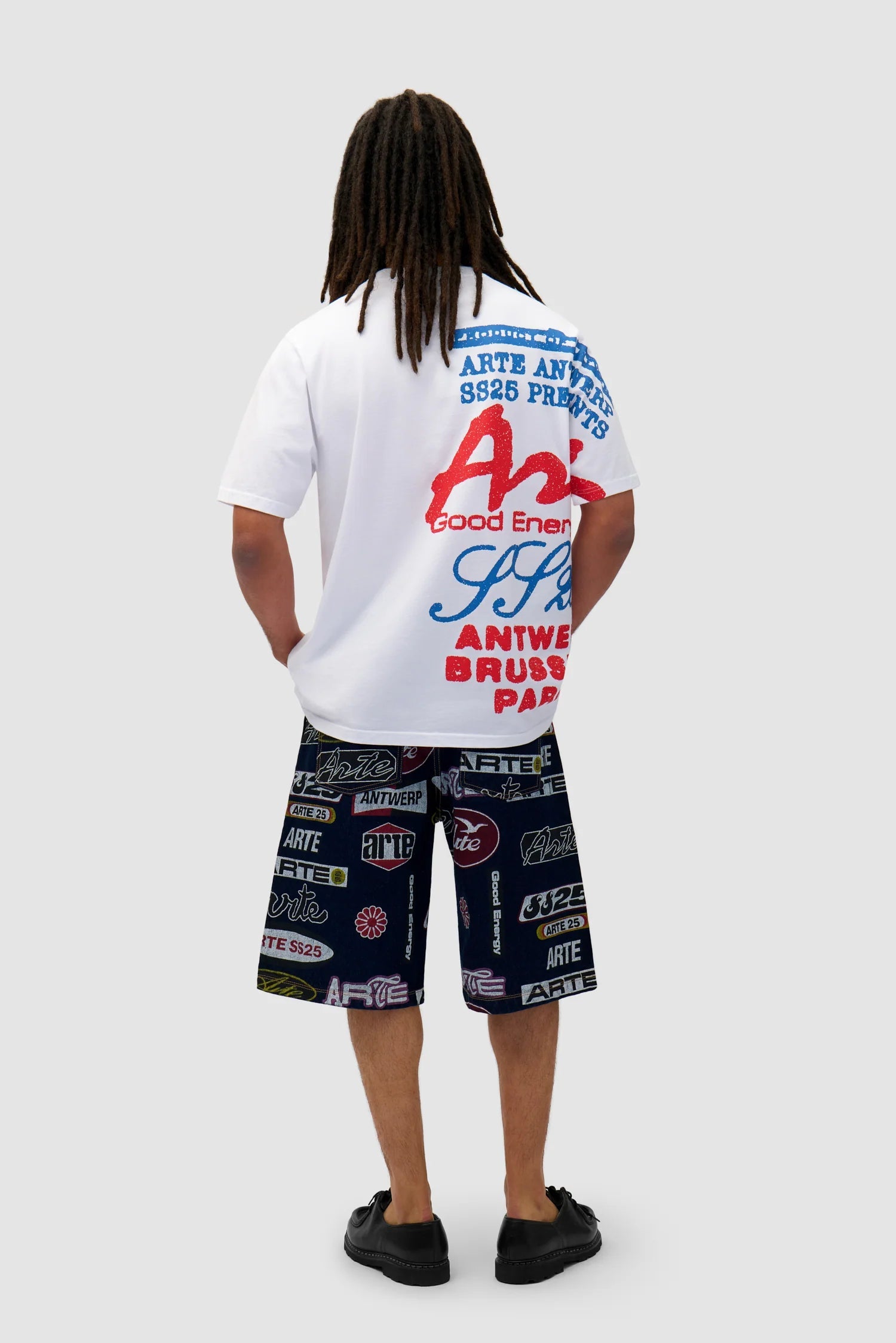 Arte Antwerp - Allover Print Short - Dark Denim - Vestes et Manteaux - SS25 - 186SHO.1