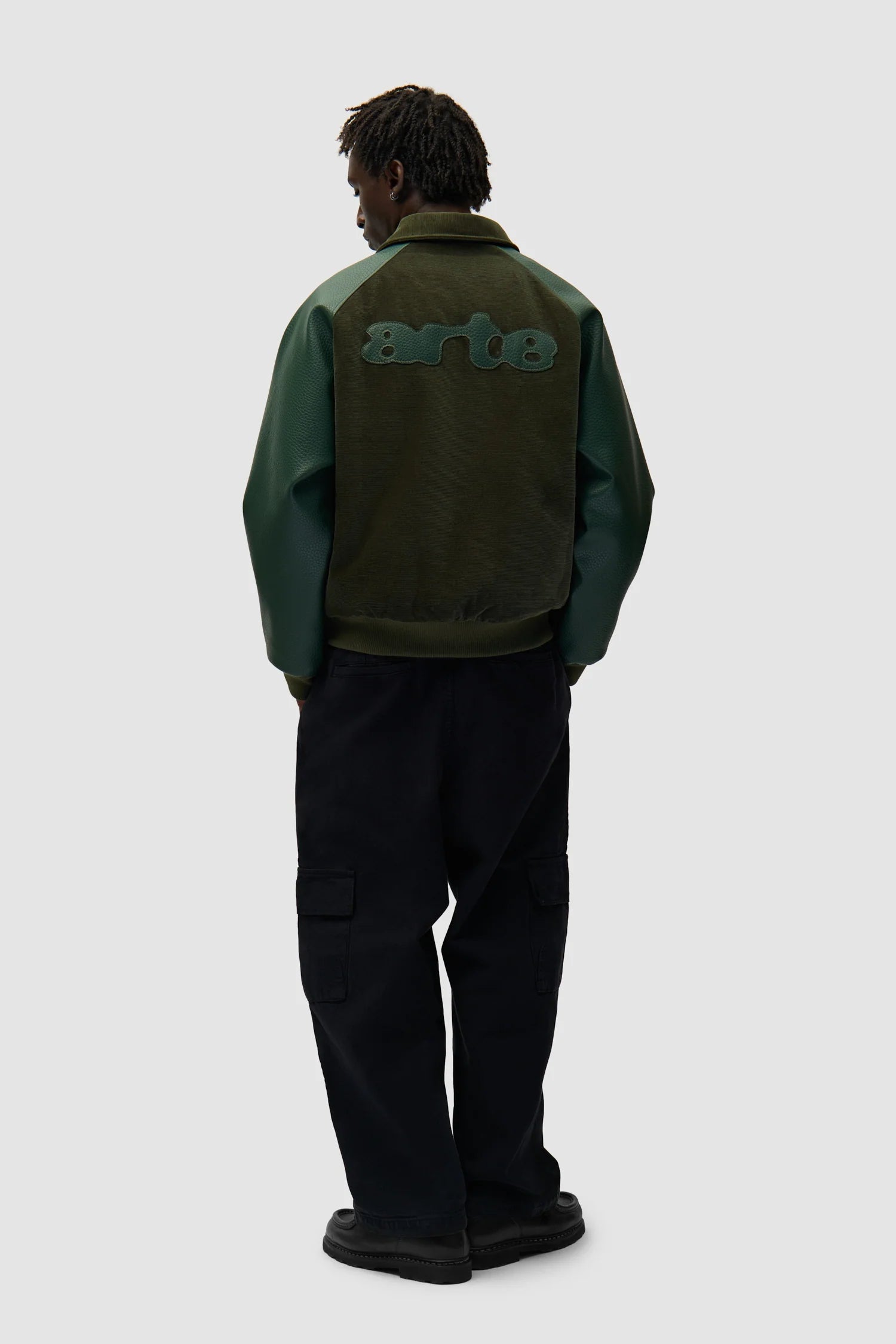 Arte Antwerp - Varsity Jacket - Green - Vestes et Manteaux - AW25-260J-M-GREEN