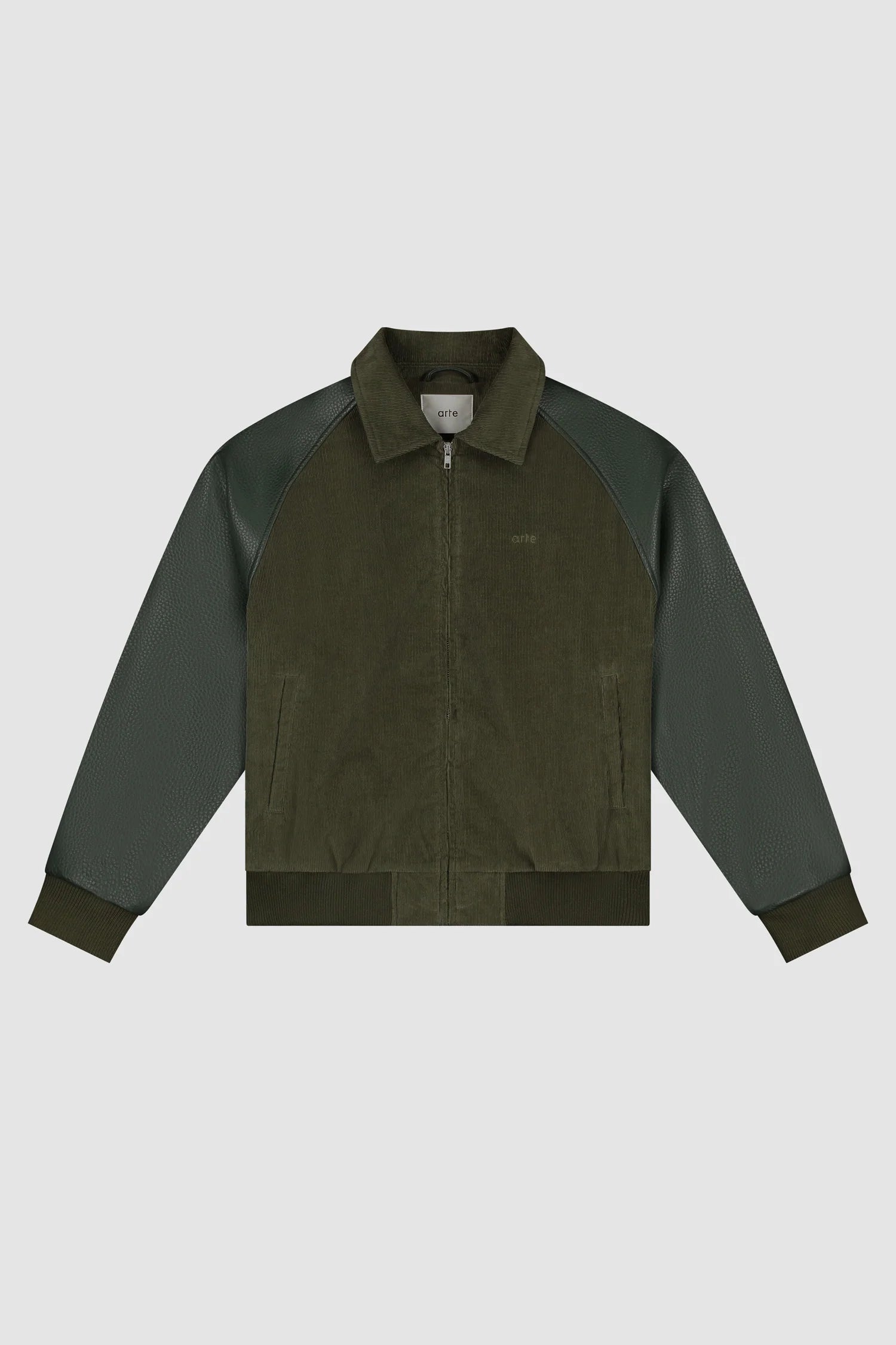 Arte Antwerp - Varsity Jacket - Green - Vestes et Manteaux - AW25-260J-M-GREEN