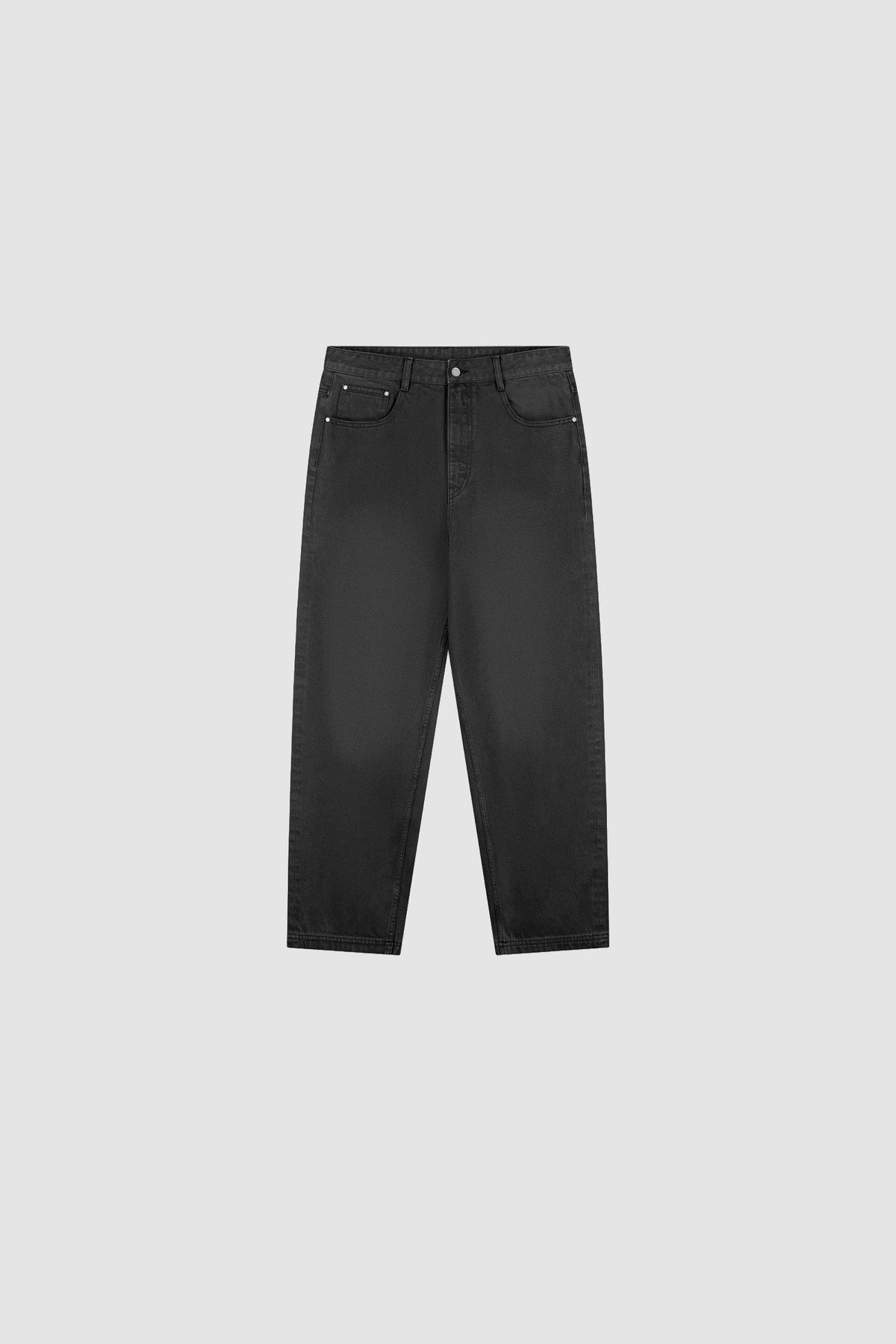 Arte Antwerp Jeans Washed Ease schwarz – Packshot Vorderseite auf grauem Hintergrund
