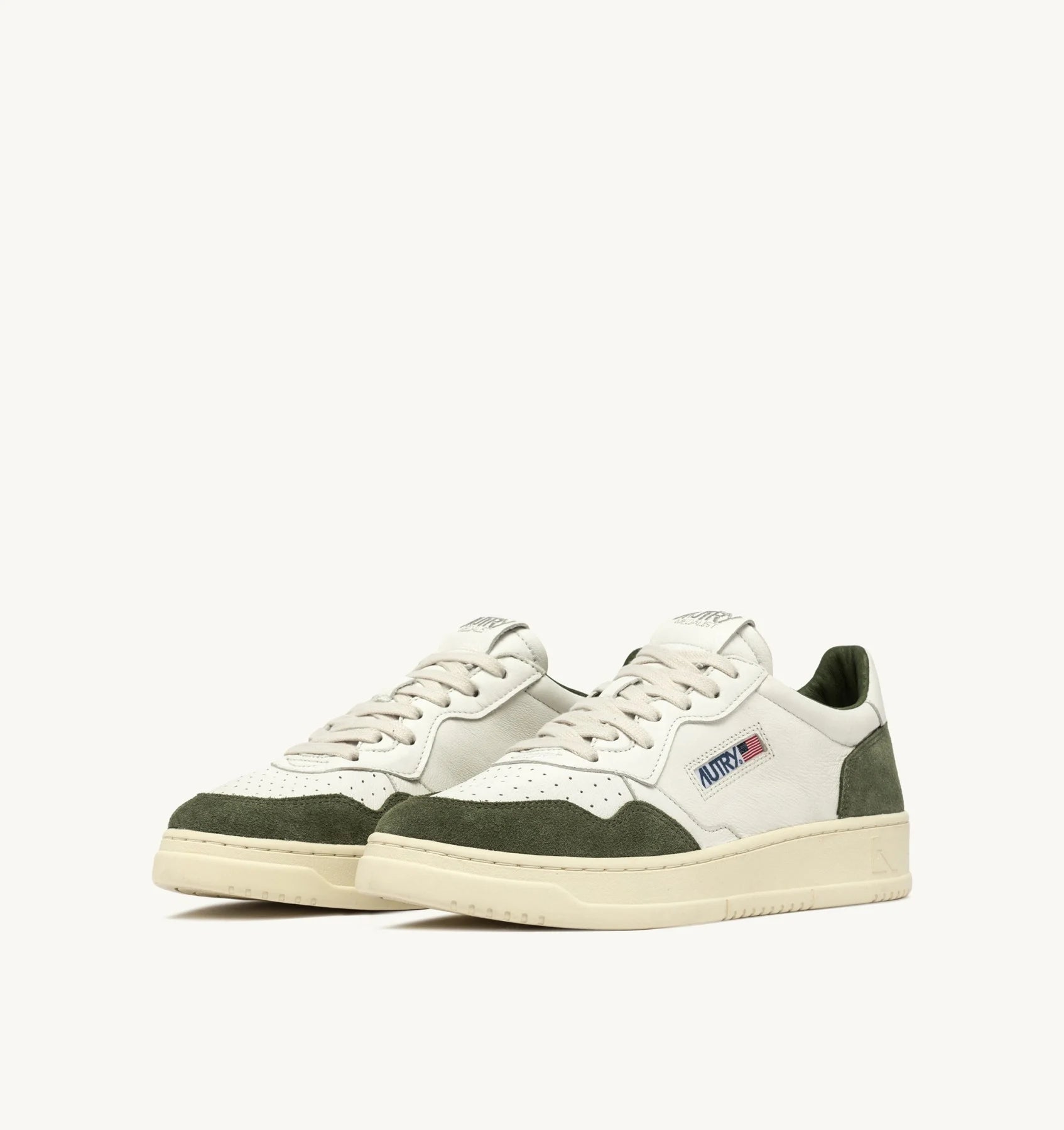Autry 01 - Medalist Low Goat/Suede - White/Military - Chaussures - AULM - GS40