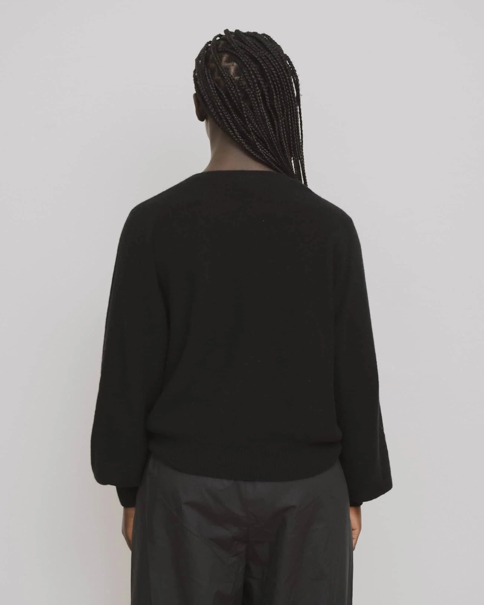 Baserange - Soar V Neck - Black - Pulls et Sweats - PUSOV-RC-WI25