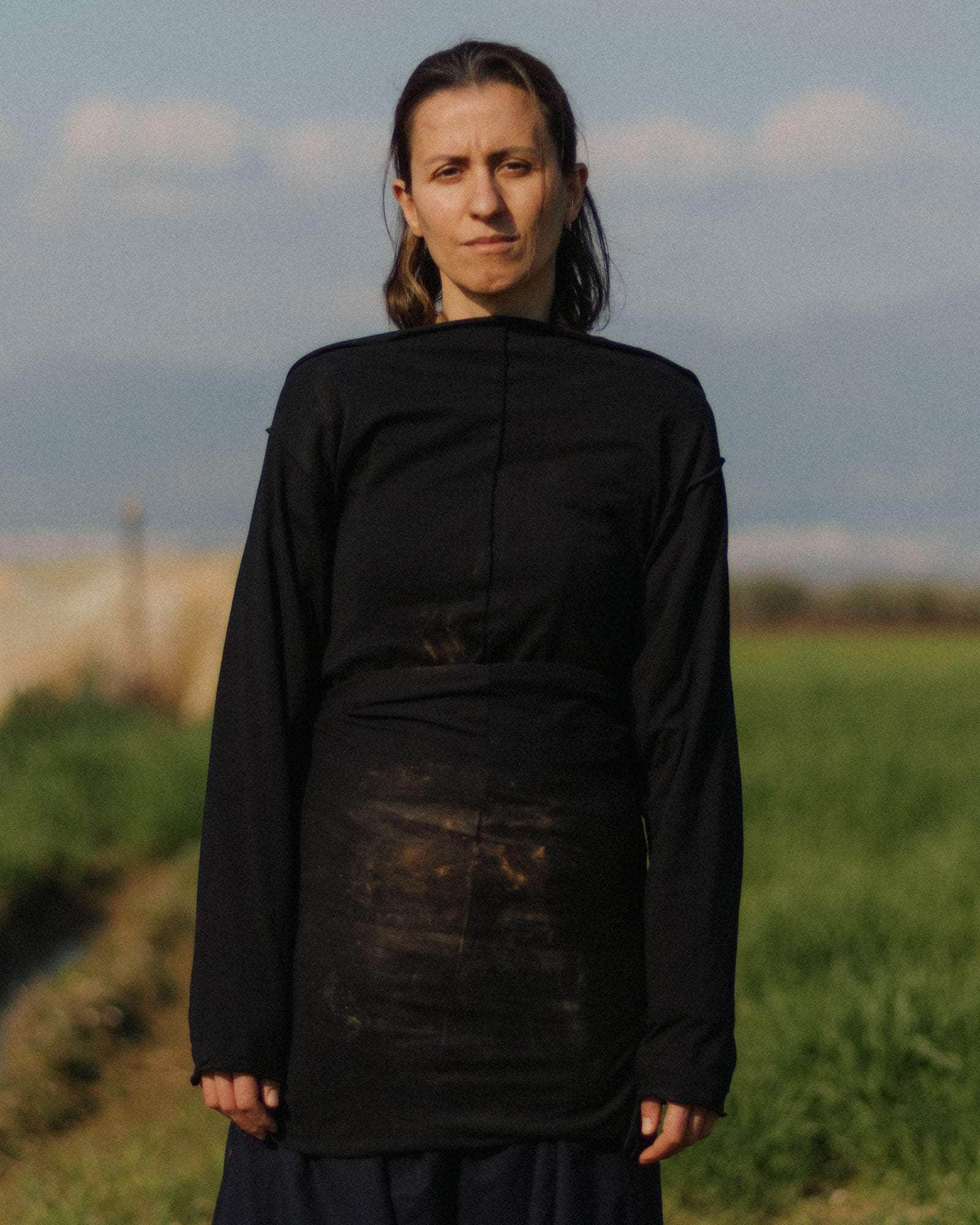 Baserange - Daffa Long Sleeve Tee - Black - Tops - TTDFL-GEC-WI25