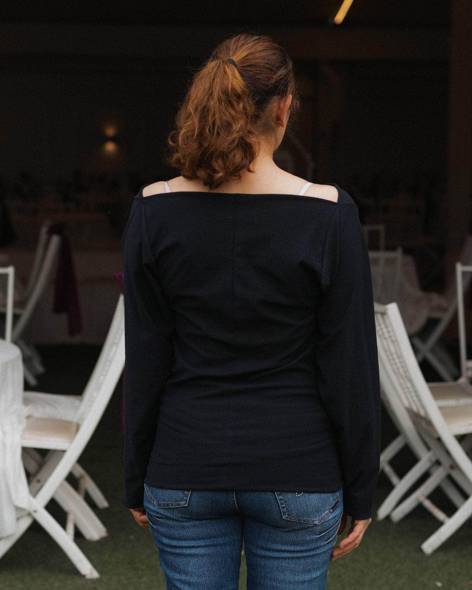 Baserange - Daffa Long Sleeve Tee - Black - Tops - TTDFL-GEC-WI25