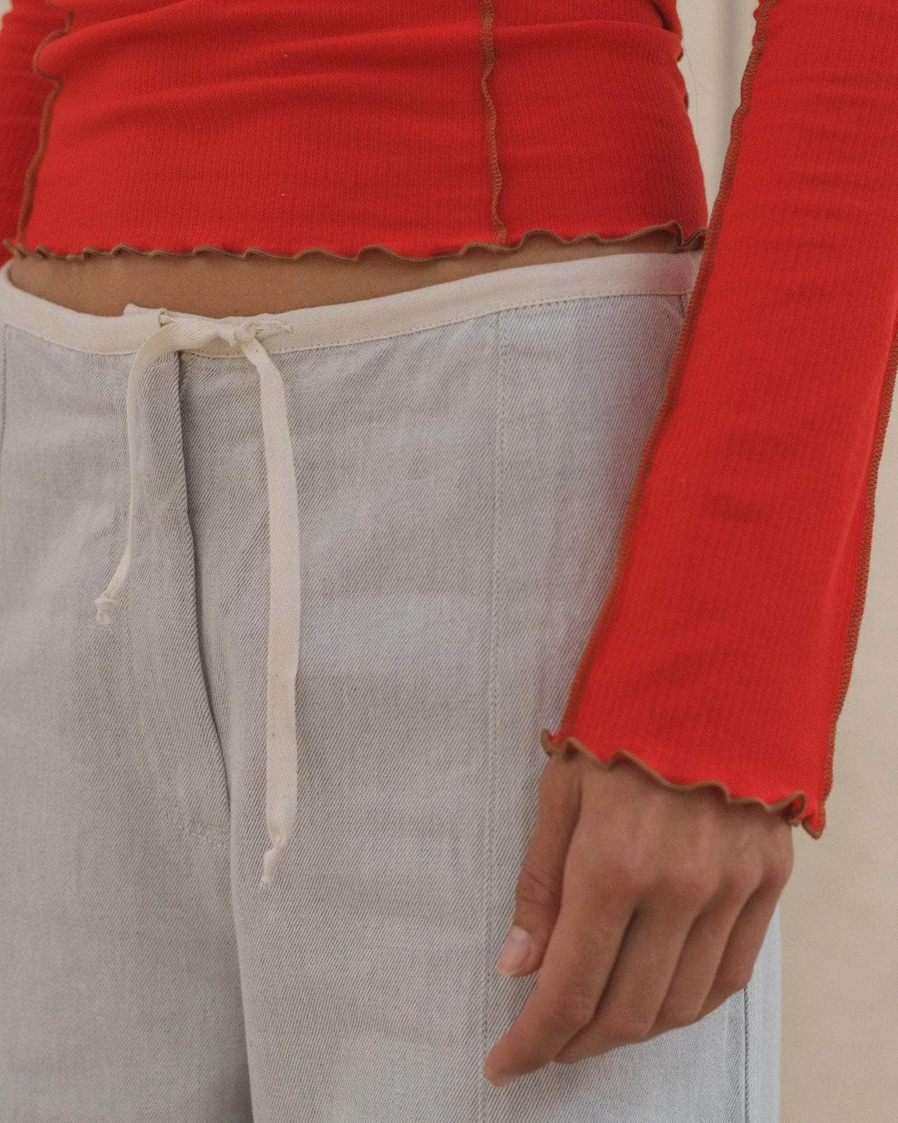 Baserange - Omato Long Sleeve Tee - Gaze De Coton Biologique - Red - Tops - 