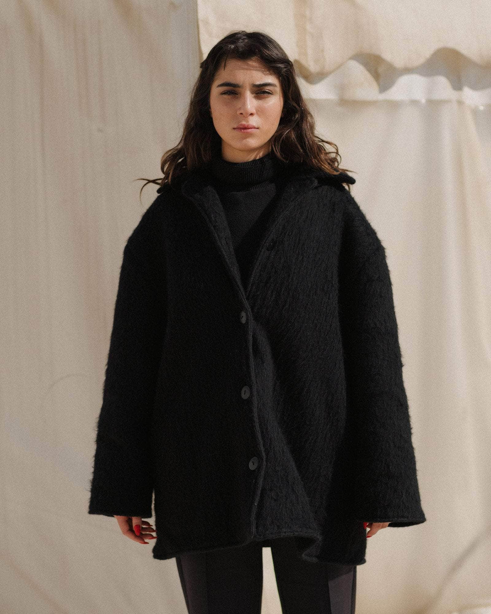 Baserange - Pyrénées Jacket - Black - Vestes et Manteaux - OUPJ-BW-WI25