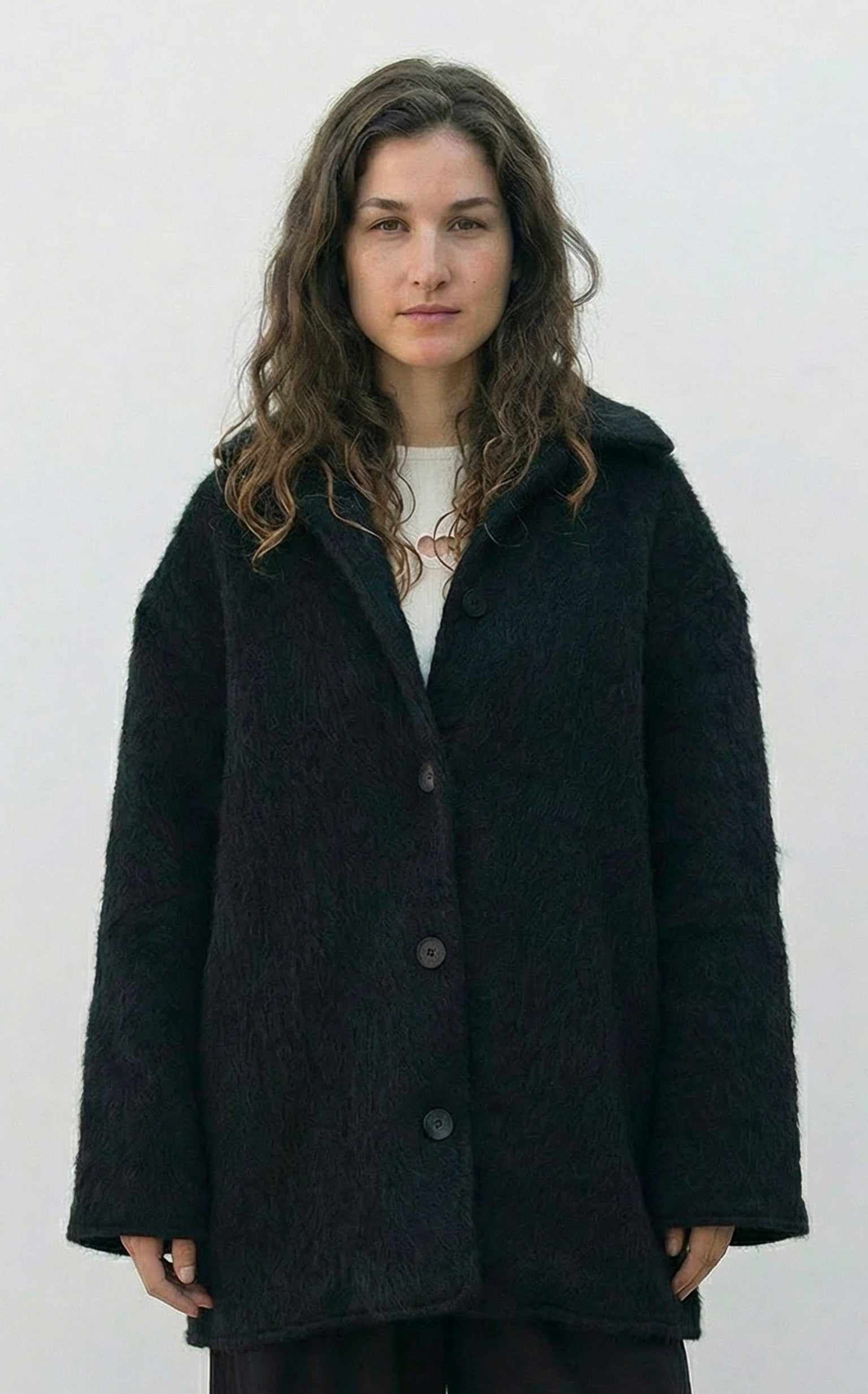 Baserange - Pyrénées Jacket - Black - Vestes et Manteaux - OUPJ-BW-WI25