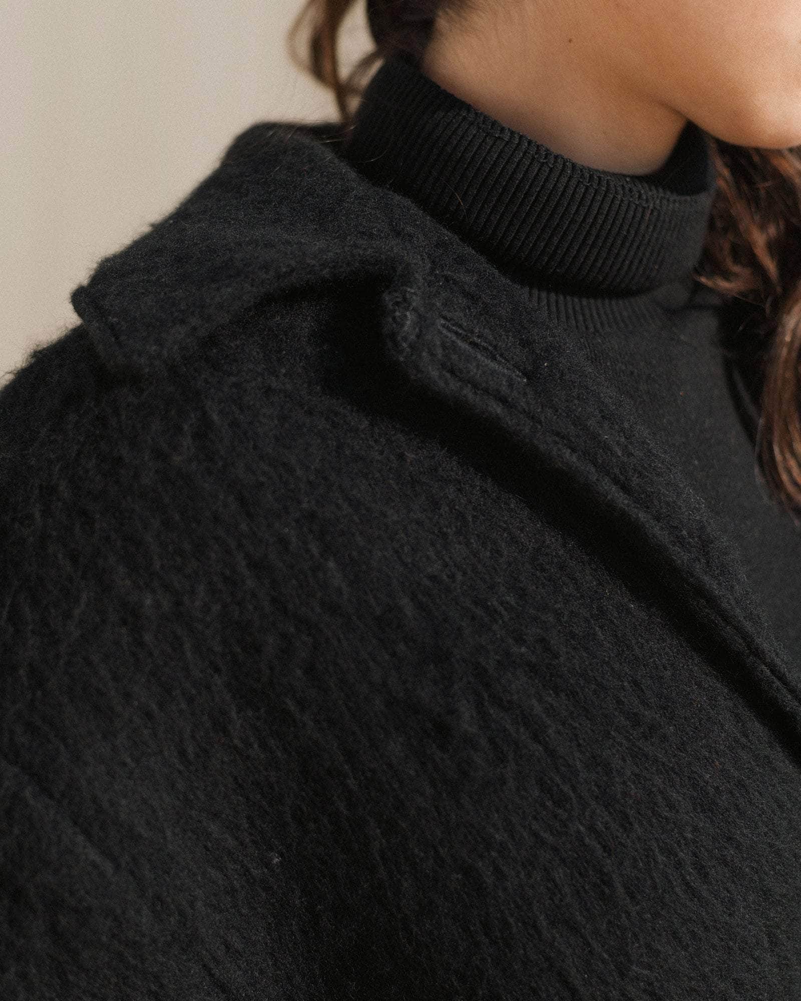 Baserange - Pyrénées Jacket - Black - Vestes et Manteaux - OUPJ-BW-WI25