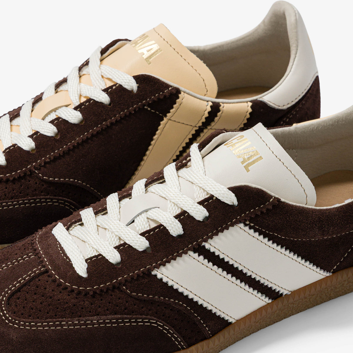 Caval – Baskets Pulse – Coco Crush, détail du laçage et des bandes