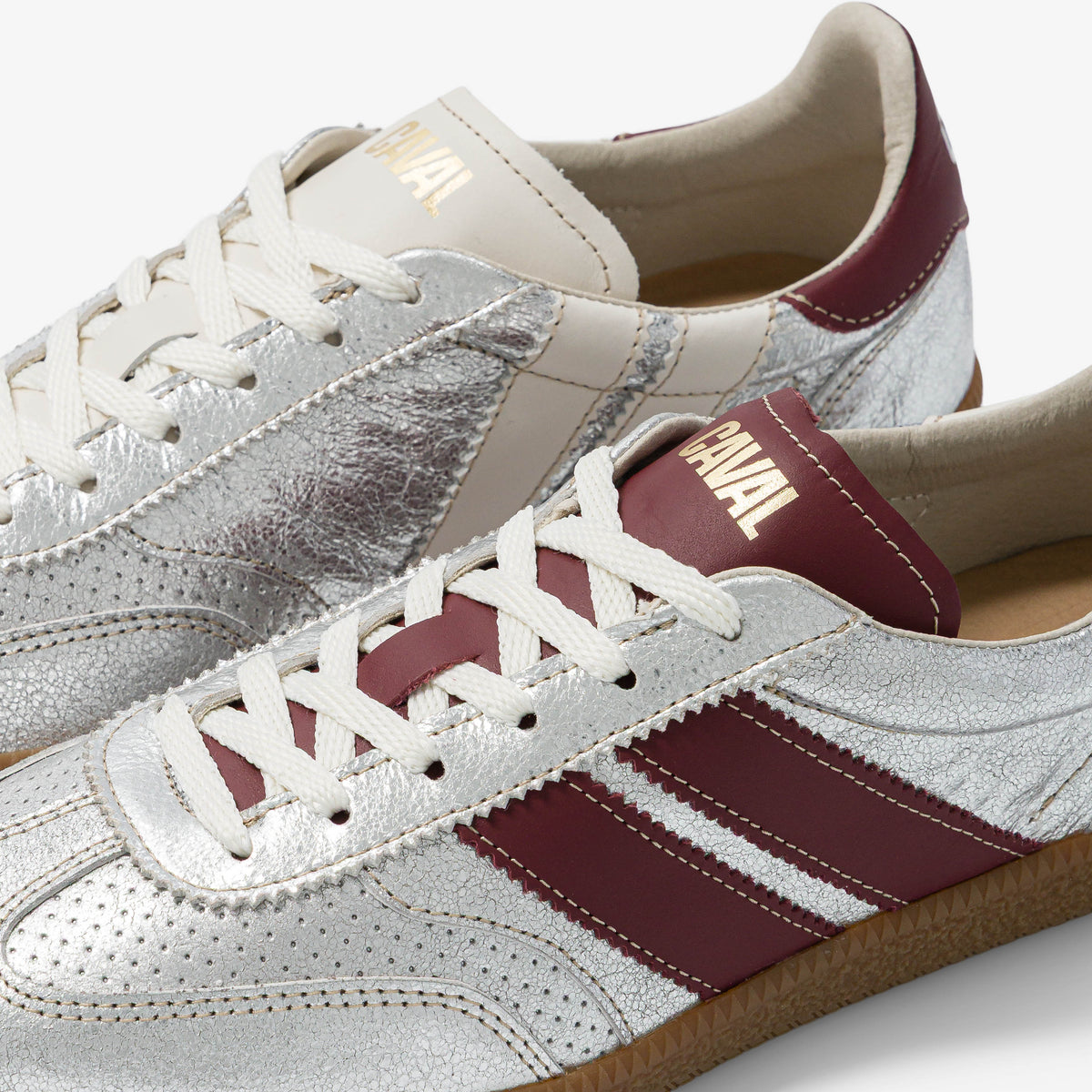 Caval – Baskets Pulse – Frost Light, détail du laçage et des bandes
