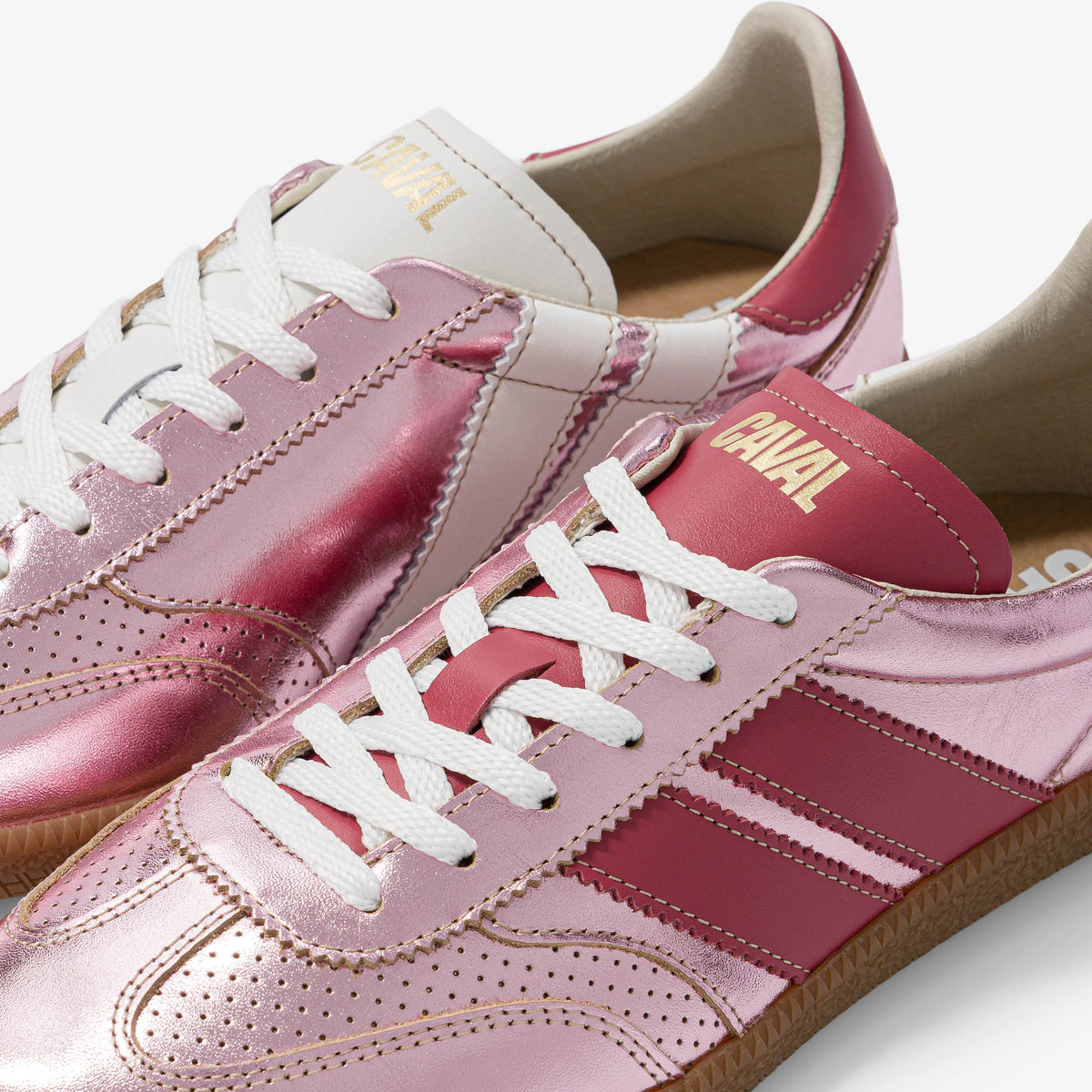 Caval – Baskets Pulse – Pink Pearl, détail du laçage et des bandes