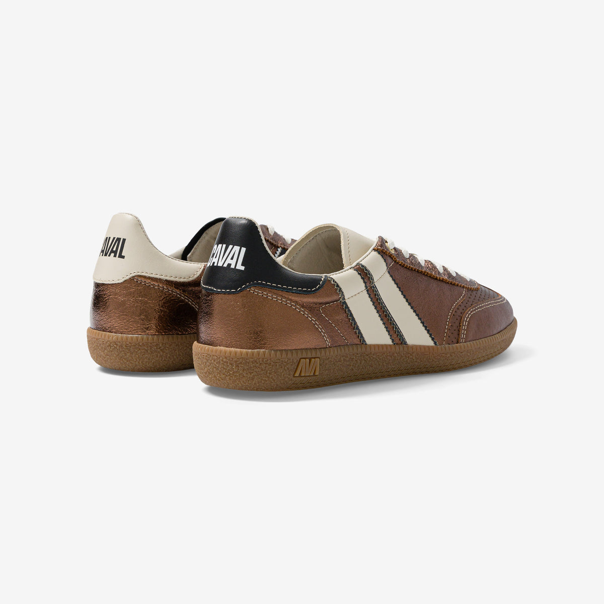 Caval – Baskets Pulse – Sun Dance, paire vue de l’arrière