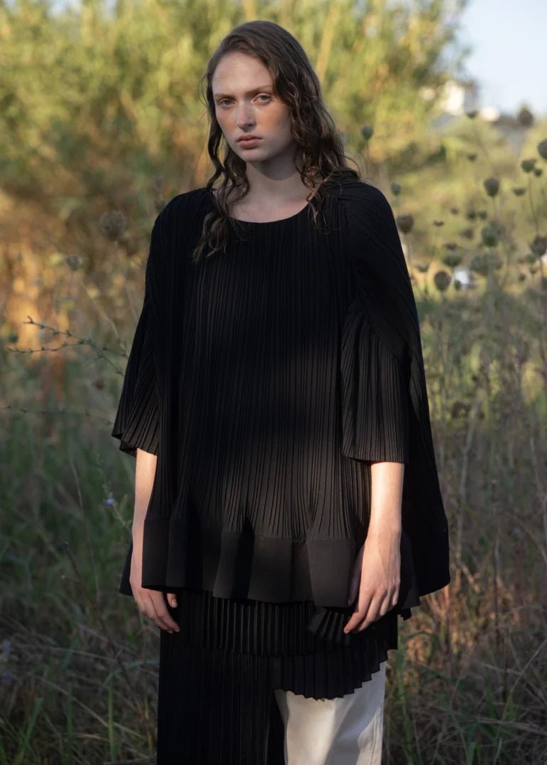 Esthé - Pleated Oversized Peplum Top - Black - Tops - 152 - 3005a